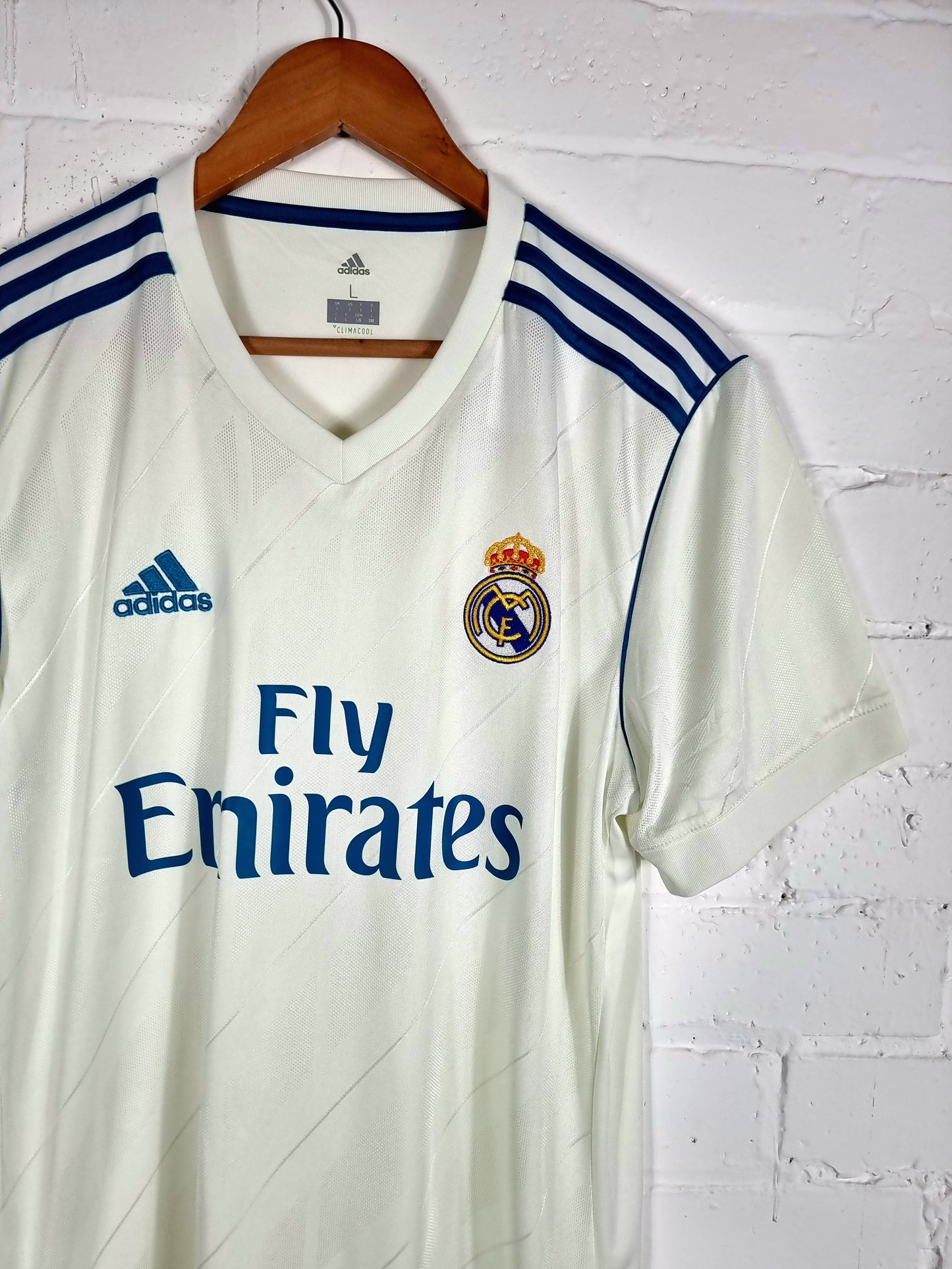 Adidas Real Madrid 2017/18 Home Shirt Large