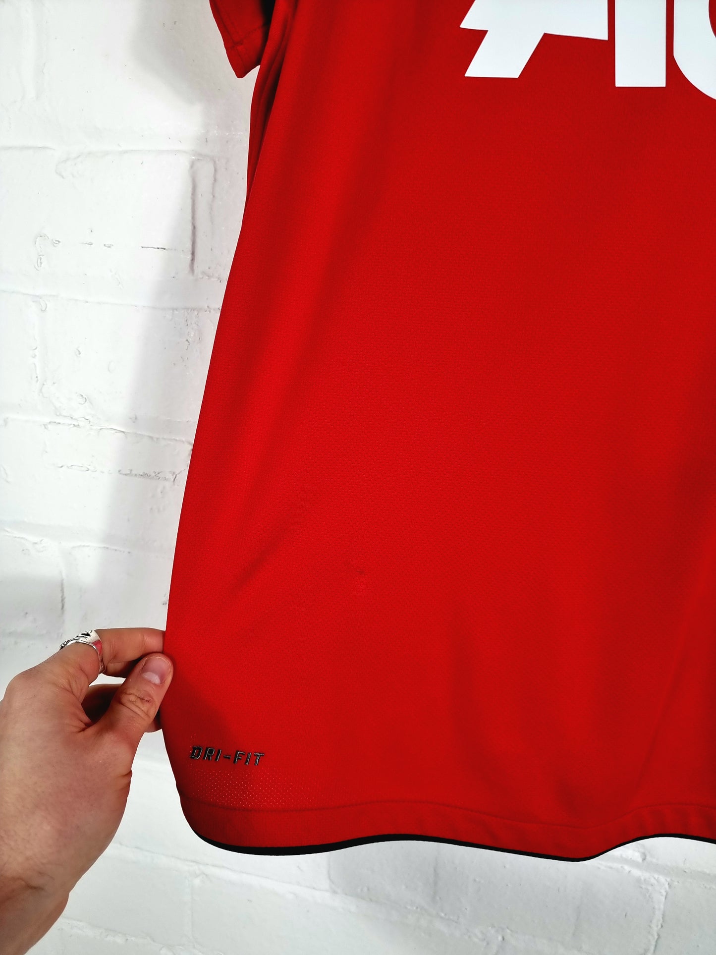 Nike Manchester United 2010/11 Home Shirt Medium