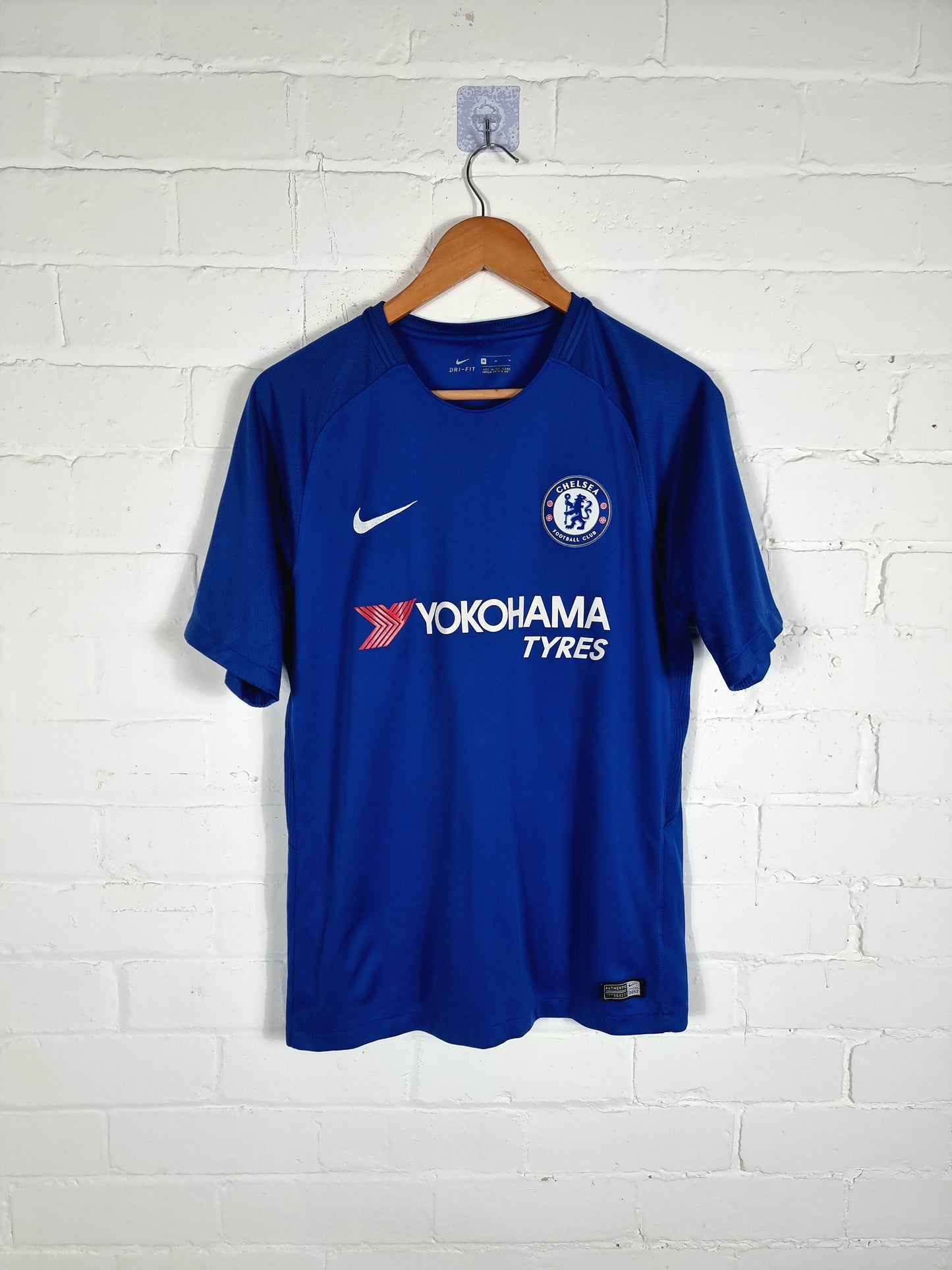 Nike Chelsea 2017/18 Home Shirt Medium