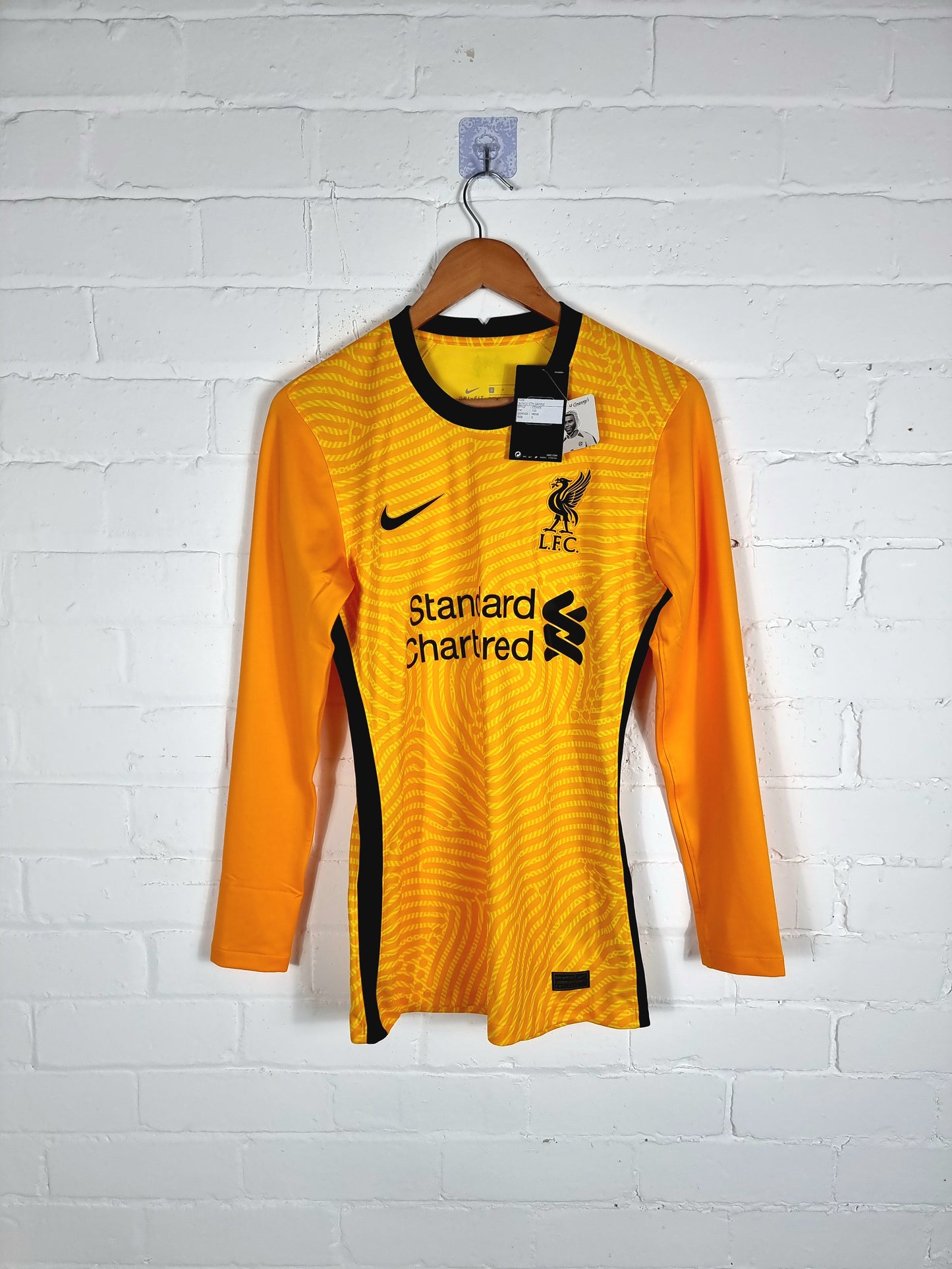 Nike Liverpool 2020/21 BNWT Player Spec Sample Long Sleeve Goalkeeper Shirt Small