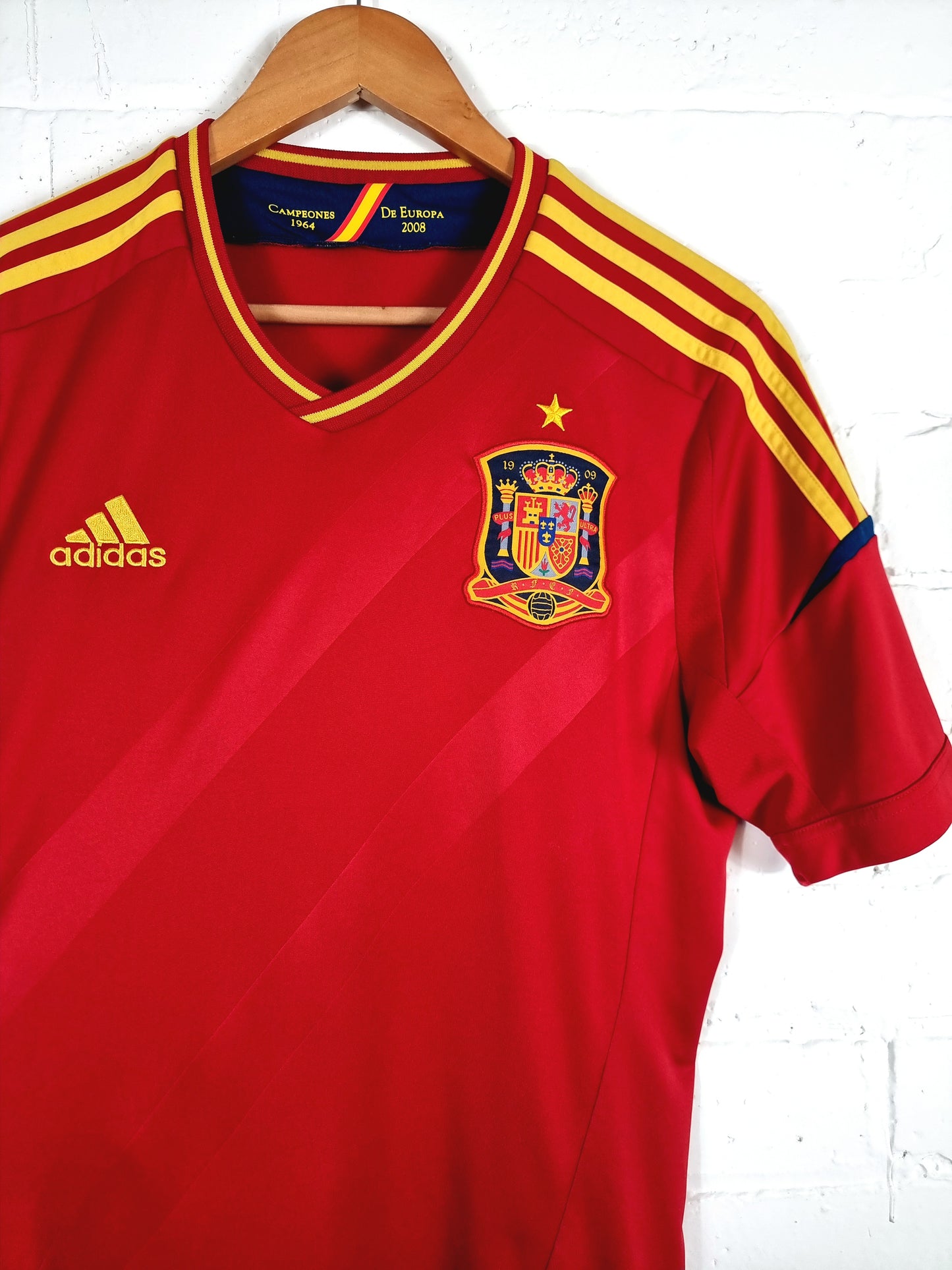 Adidas Spain 2012/13 Home Shirt Medium