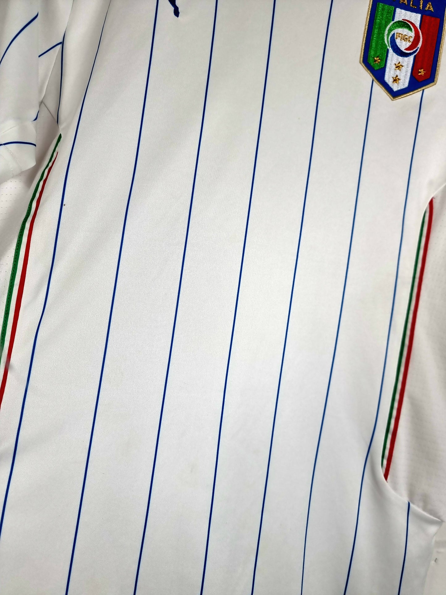 Puma Italy 2014/16 Away Shirt Medium
