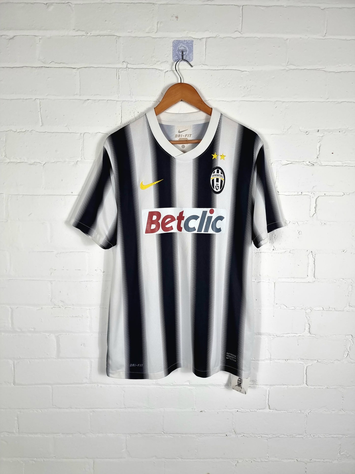 Nike Juventus 2011/12 Home Shirt Large