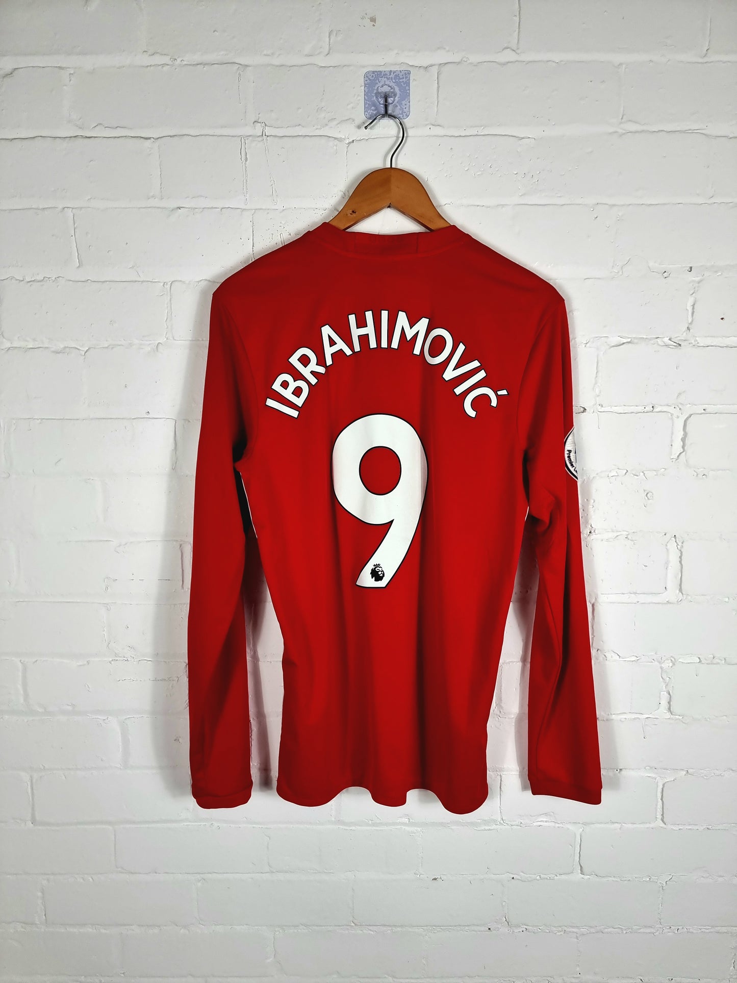 Adidas Manchester United 2016/17 'Ibrahimovic 9' Long Sleeve Home Shirt Medium