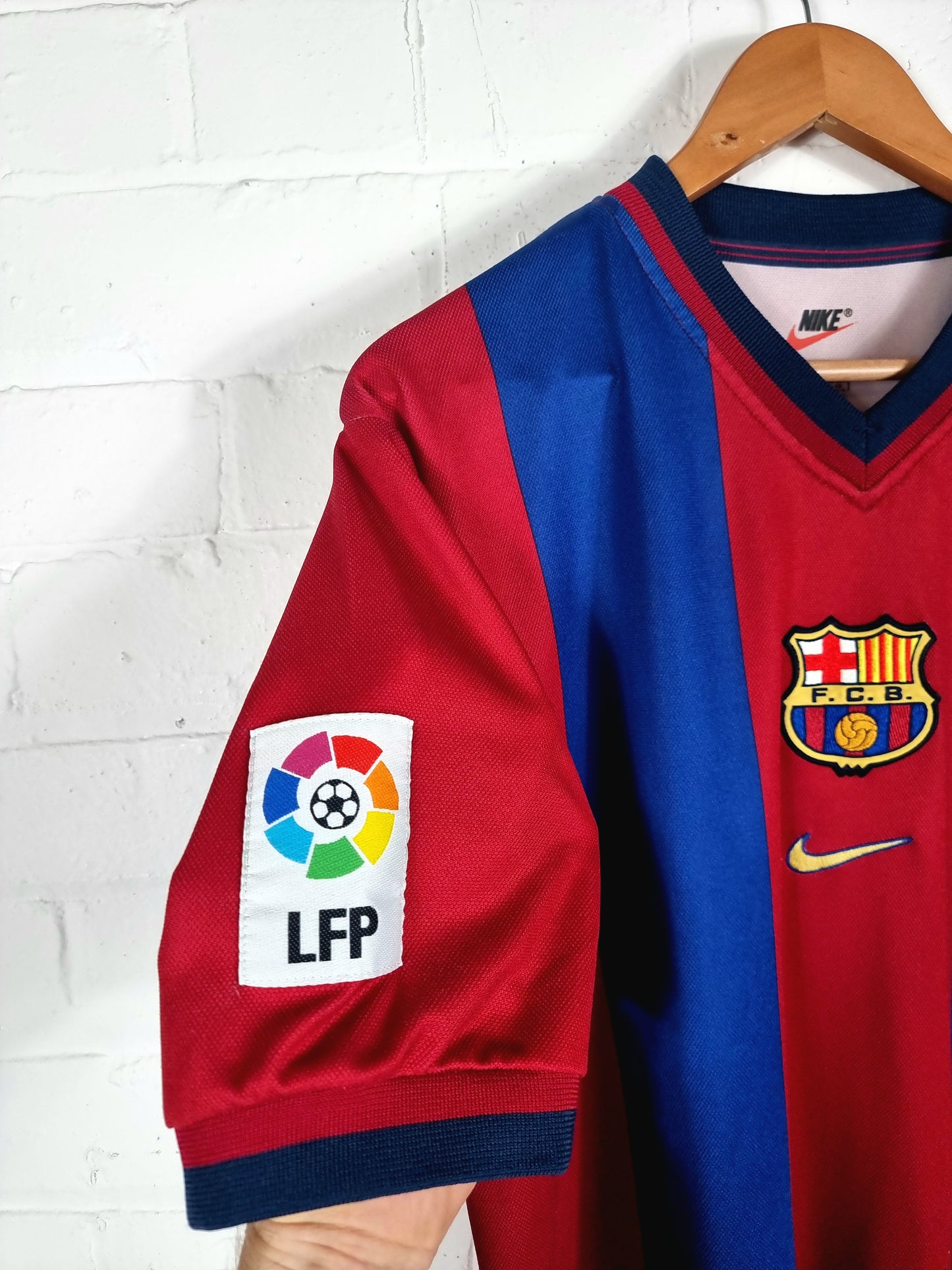 Nike Barcelona 1998/00 Home Shirt Medium