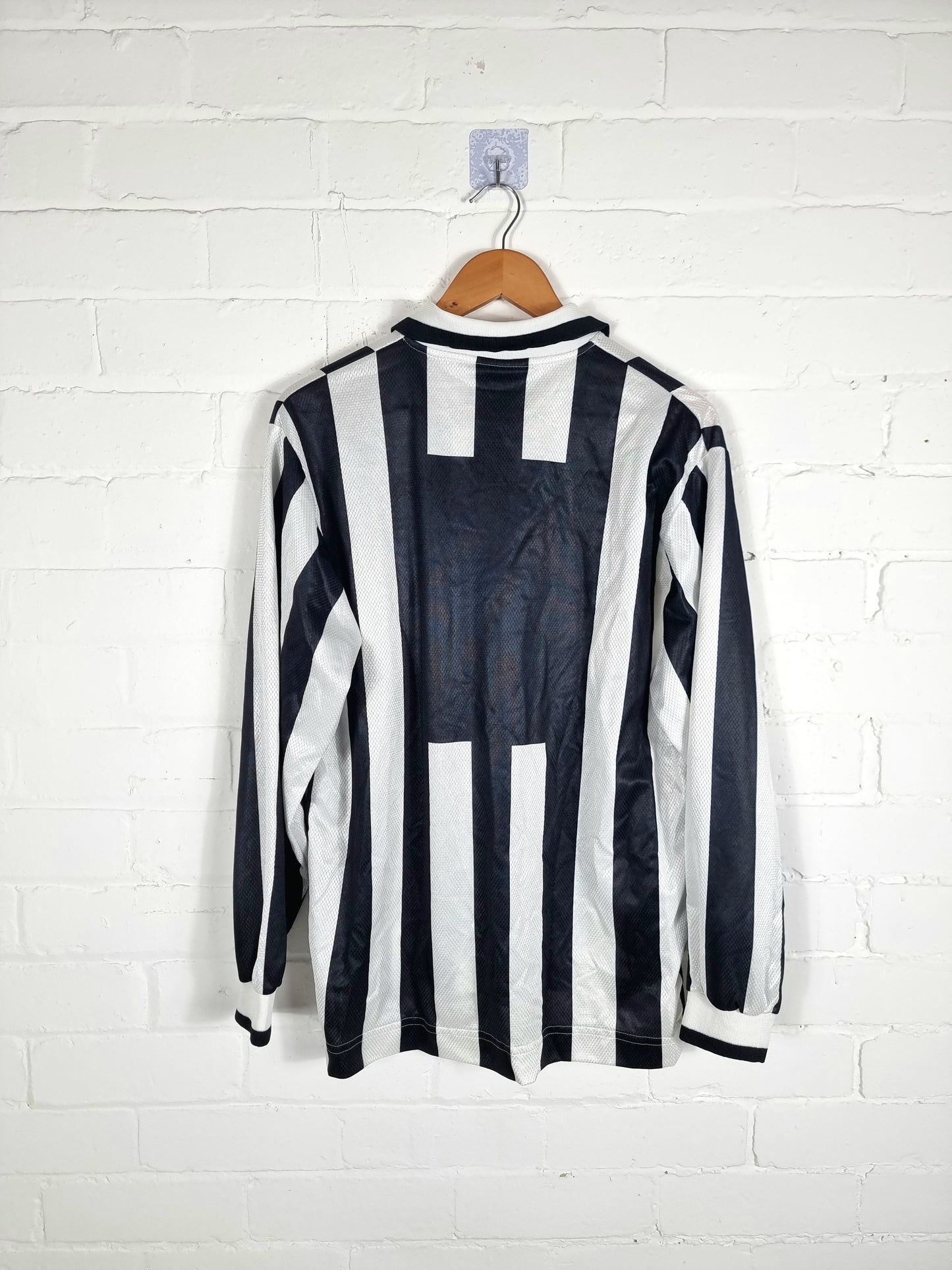 Kappa Juventus 1995/97 Long Sleeve Home Shirt Medium