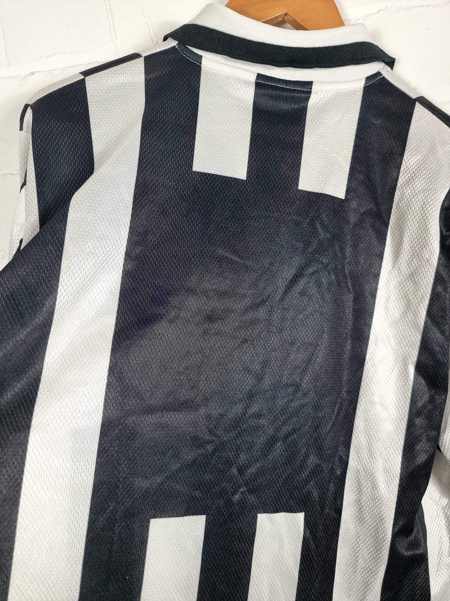 Kappa Juventus 1995/97 Long Sleeve Home Shirt Medium