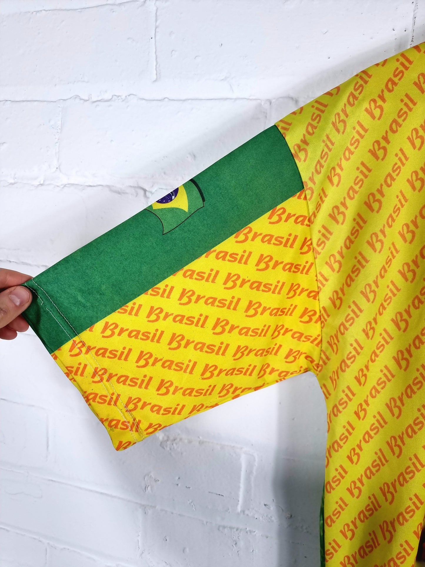 Brazil 1997/98 Bootleg Ronaldo Graphic Print Football Shirt Large