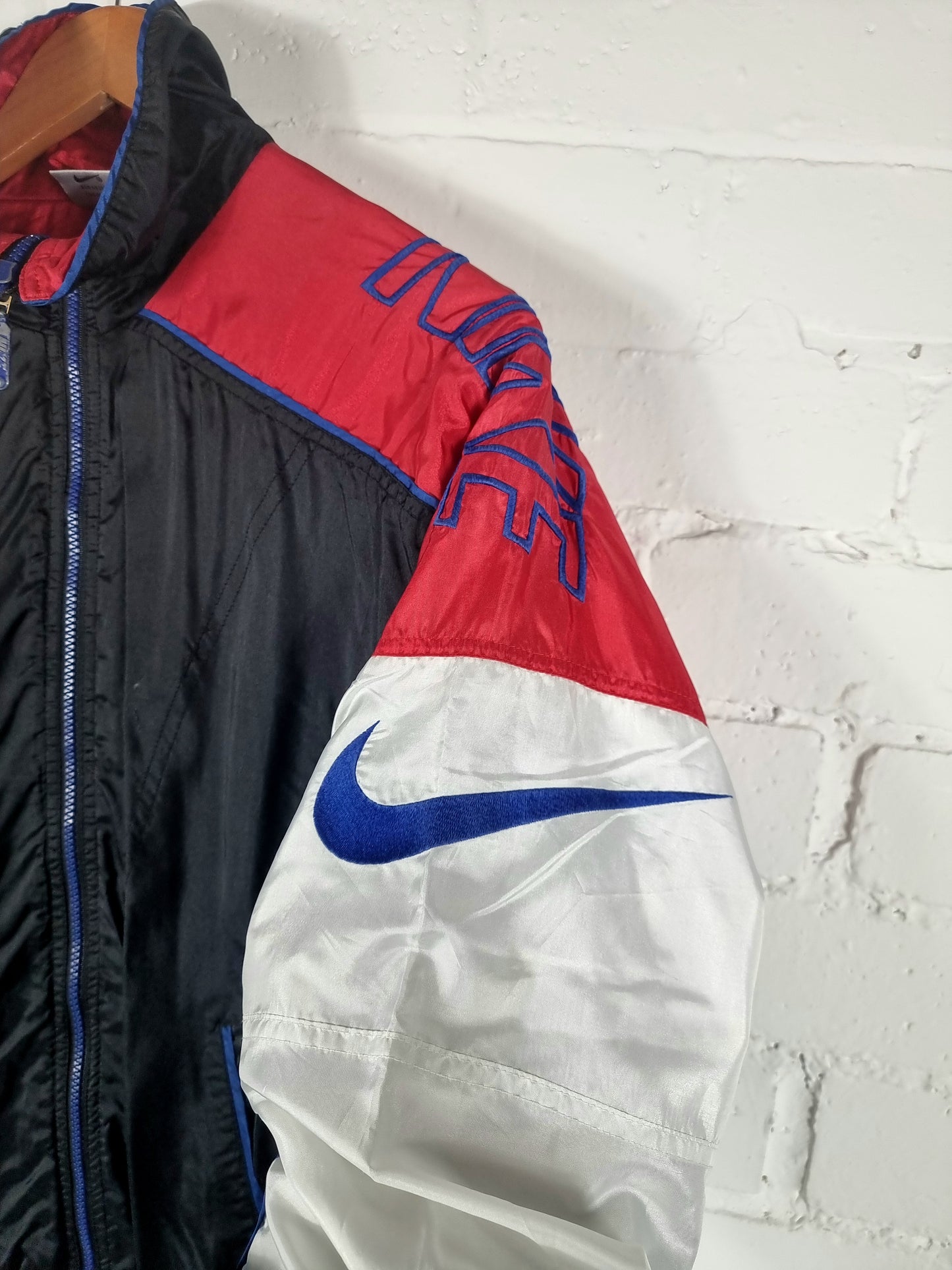 Nike 1990s Vintage Spellout Shell Jacket Small