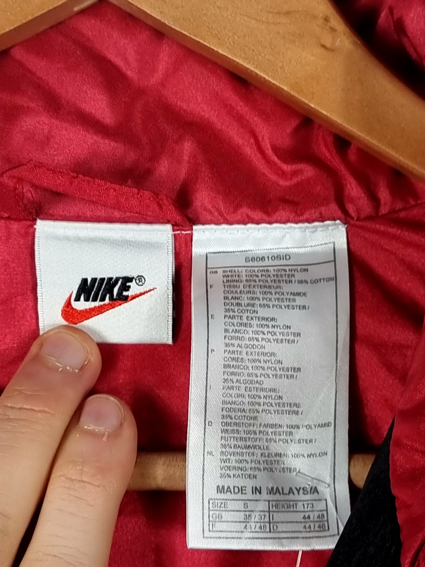 Nike 1990s Vintage Spellout Shell Jacket Small