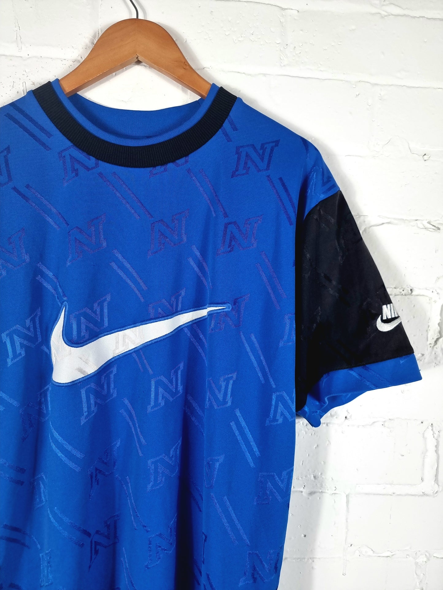 Nike Premier 1990s Vintage Sports Training Shirt Medium