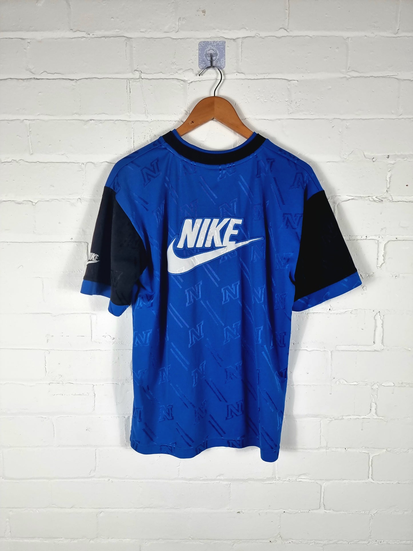 Nike Premier 1990s Vintage Sports Training Shirt Medium