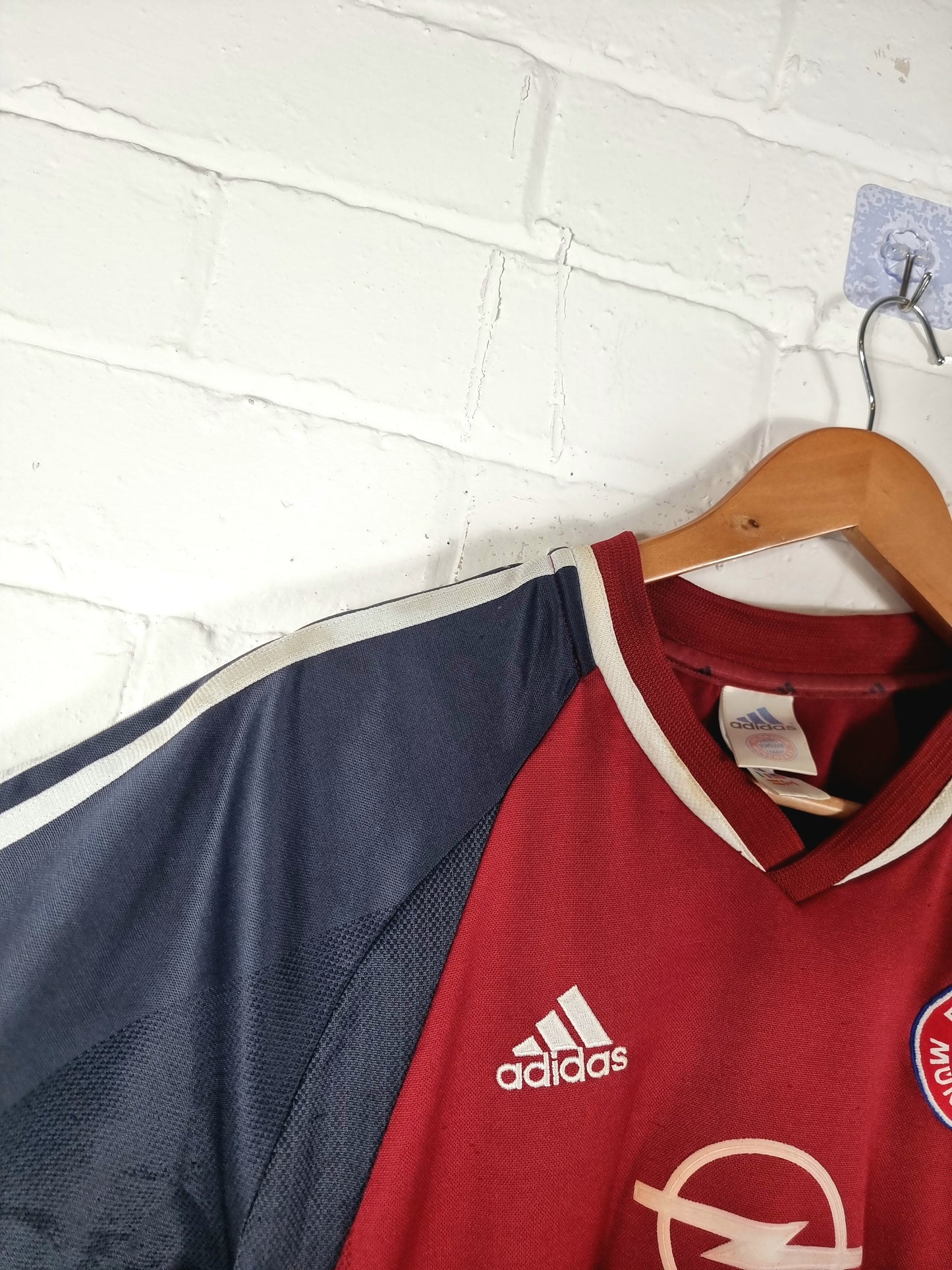 Adidas Bayern Munich 2001/02 Home Shirt Small
