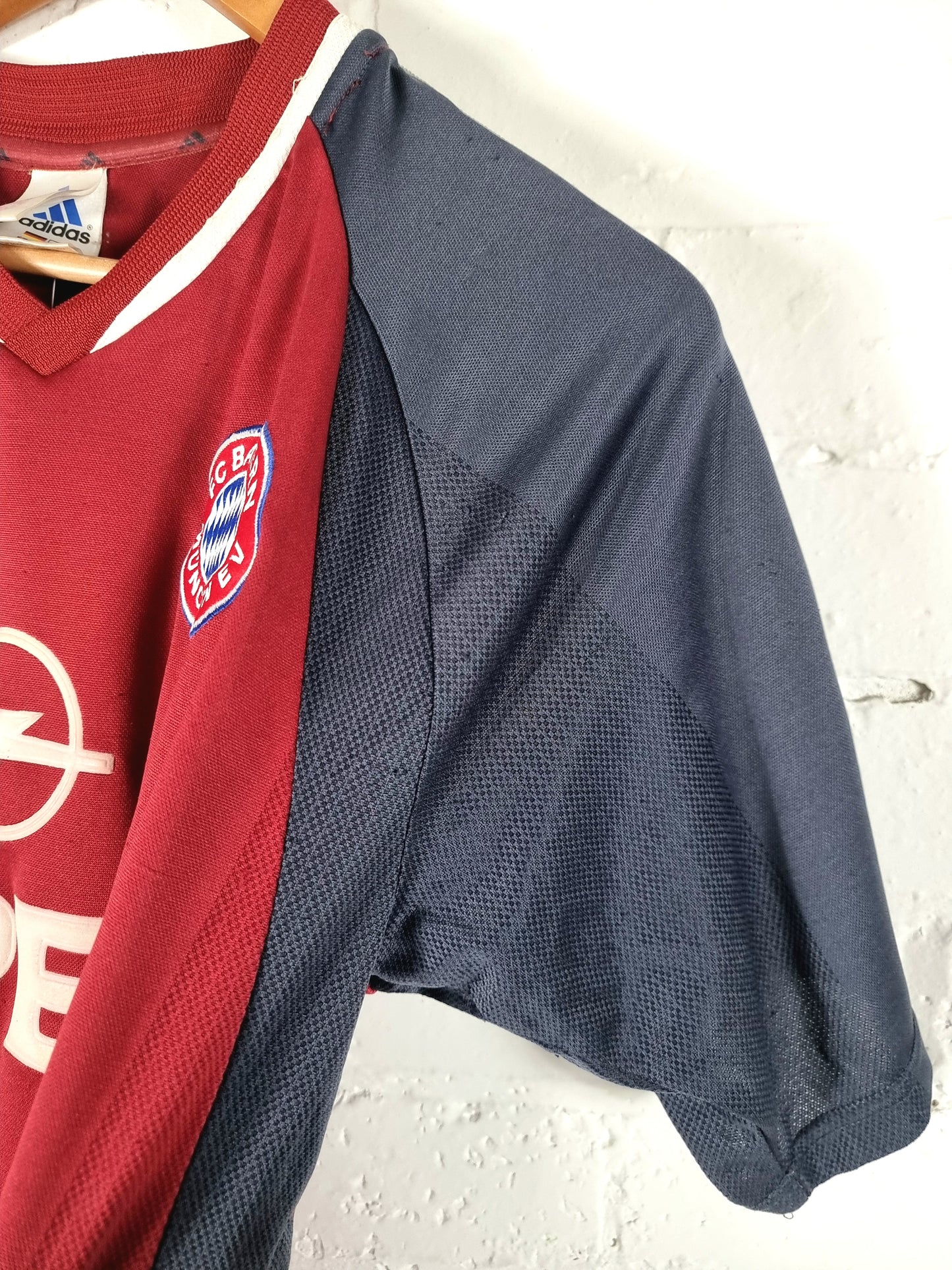 Adidas Bayern Munich 2001/02 Home Shirt Small