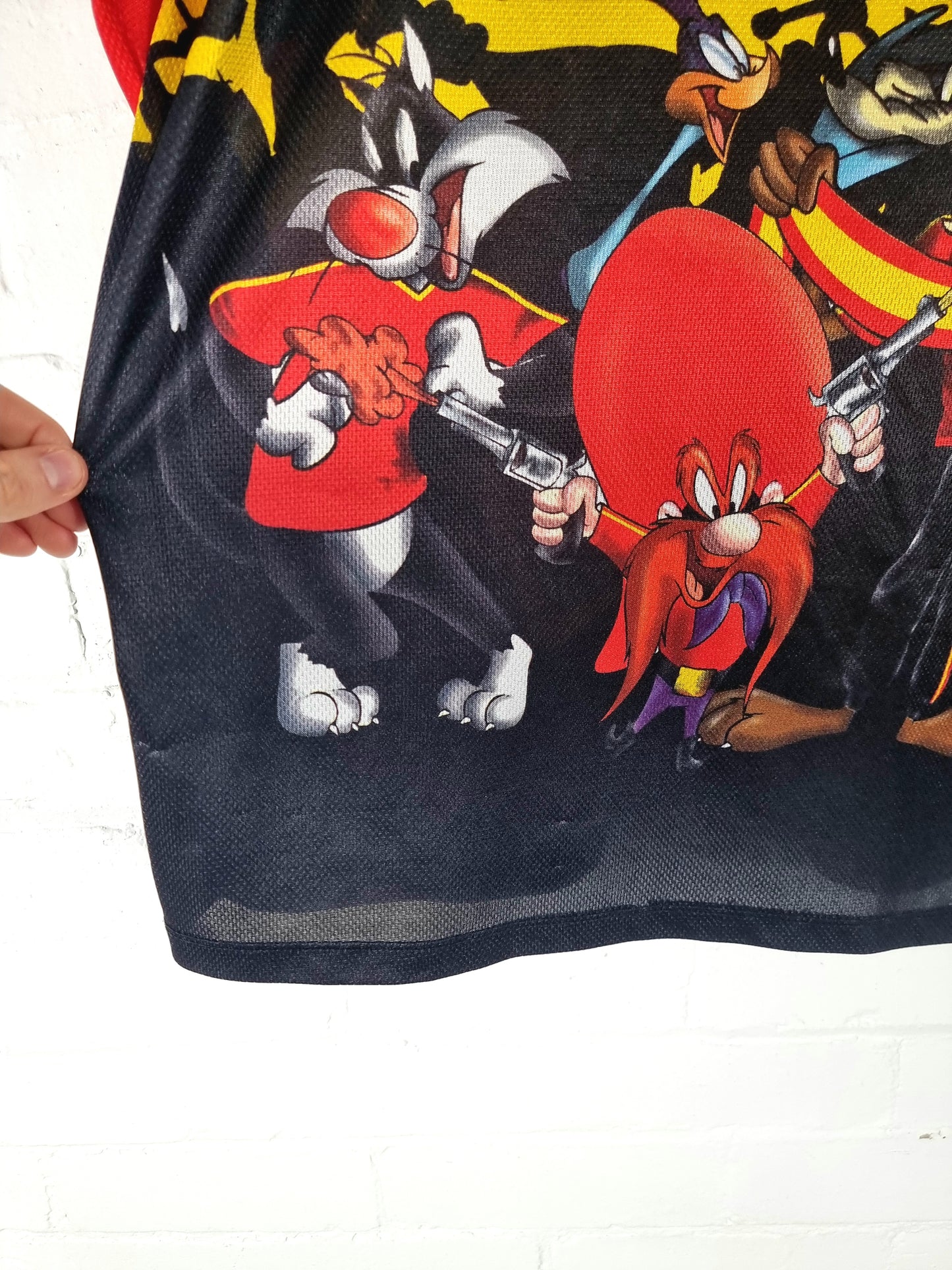 Looney Tunes Spain 1998 Graphic Football Shirt Medium