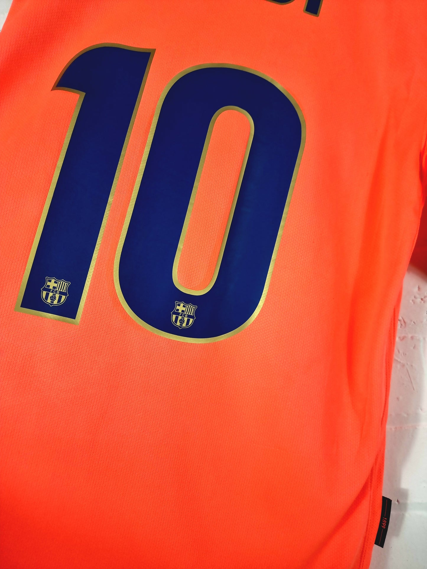Nike Barcelona 2009/10 'Messi 10' Away Shirt Medium