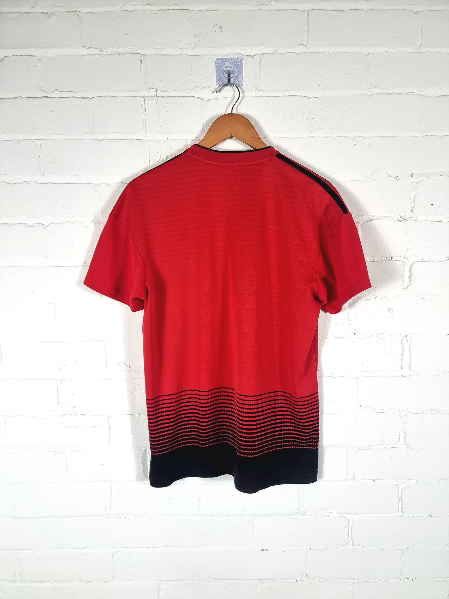 Adidas Manchester United 2018/19 Home Shirt Medium