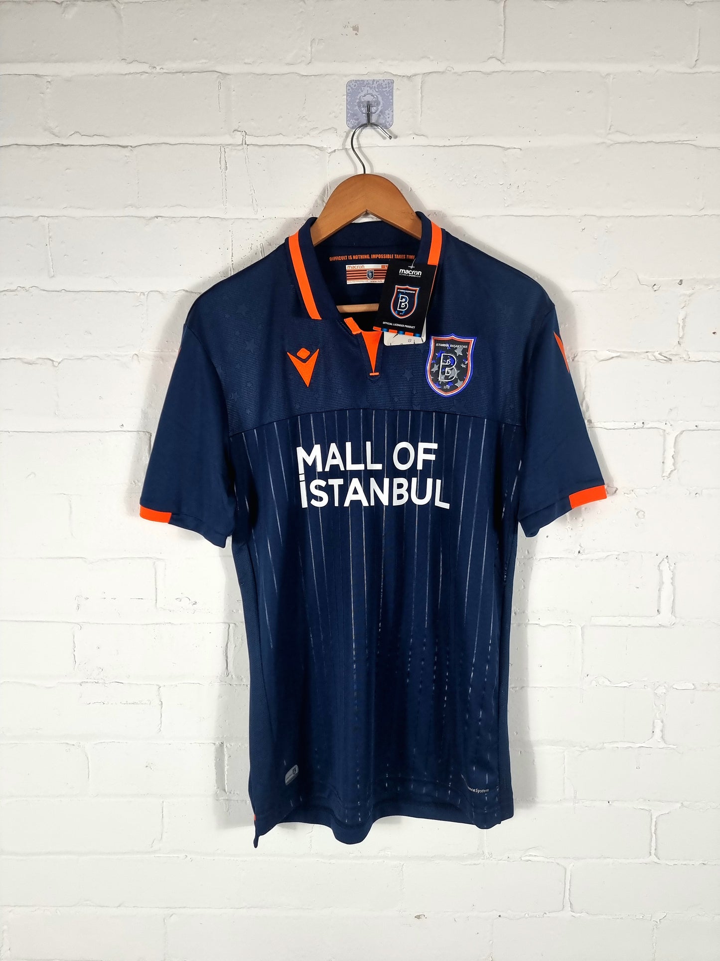 Macron Instanbul Basaksehir 2019/20 BNWT Away Shirt Large