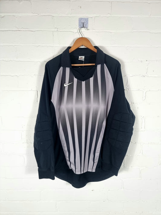 Nike 1998/99 Vintage Long Sleeve Goalkeeper Template Shirt Large