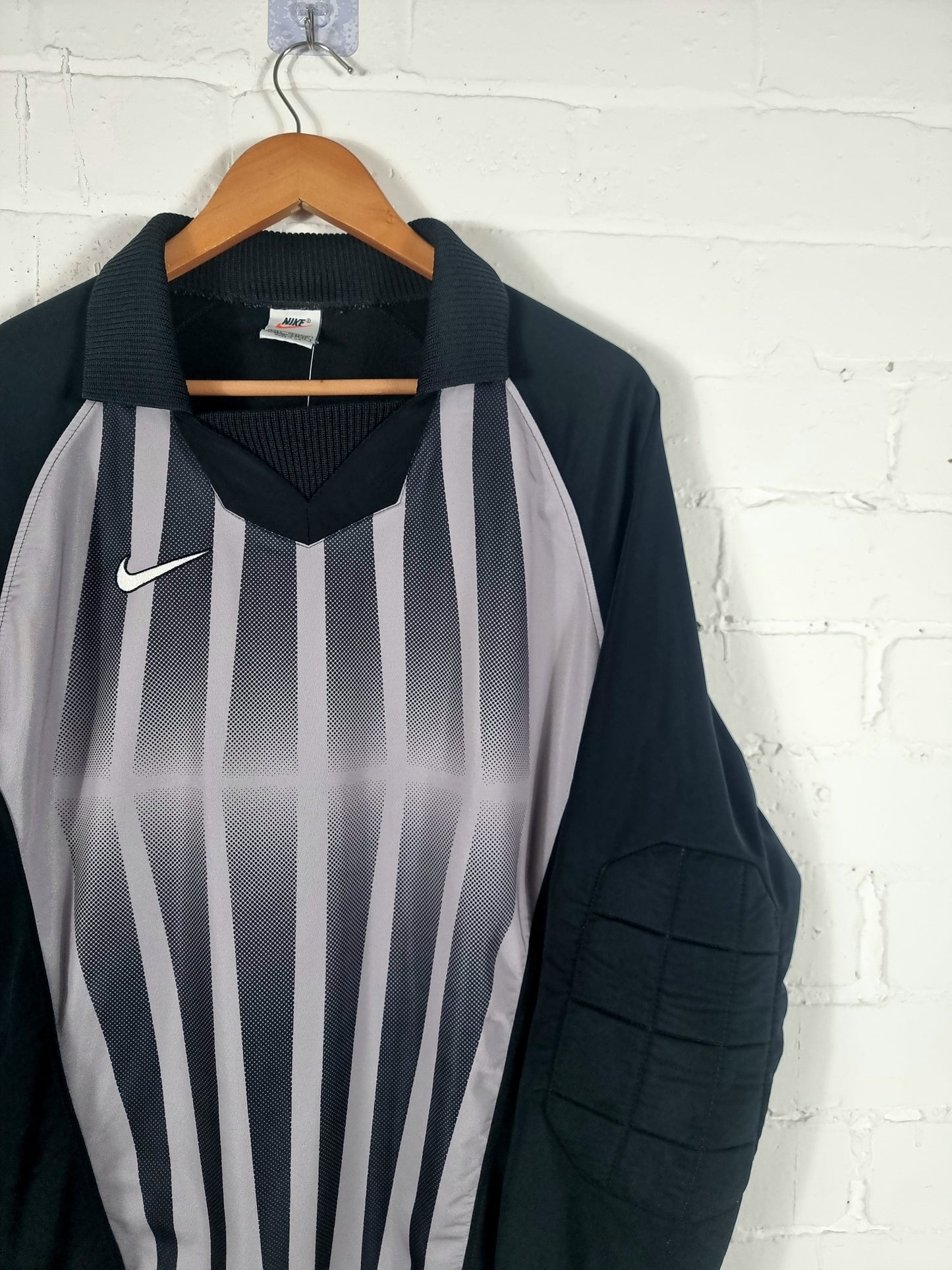 Nike 1998/99 Vintage Long Sleeve Goalkeeper Template Shirt Large