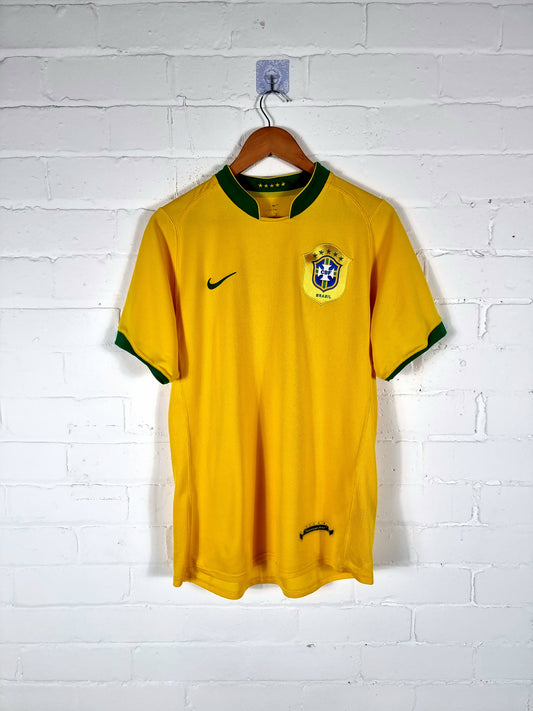 Nike Brazil 2006/08 Home Shirt Medium