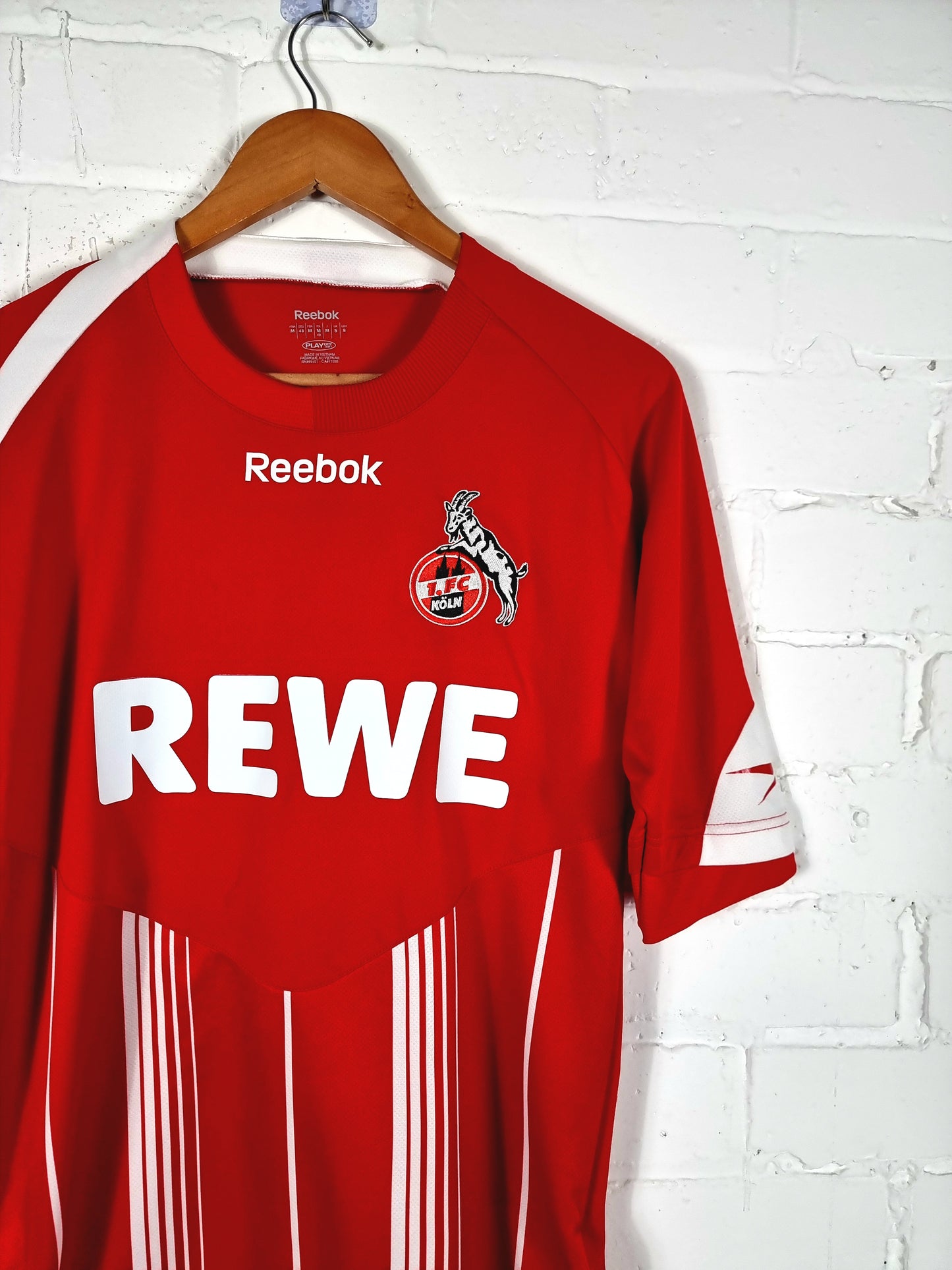 Reebok FC Koln 2009/10 Home Shirt Small