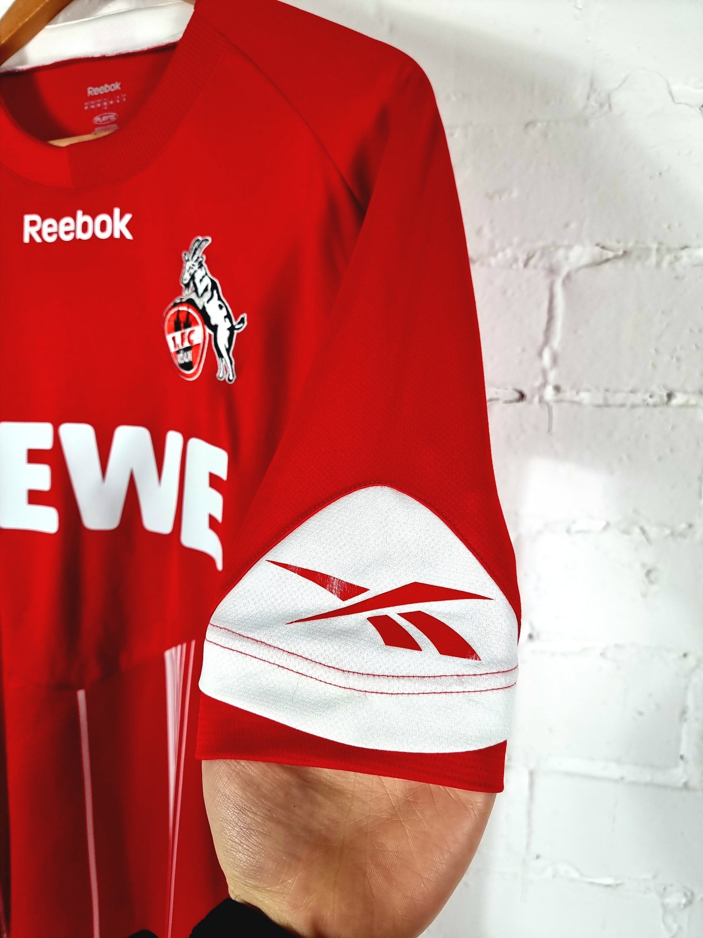 Reebok FC Koln 2009/10 Home Shirt Small