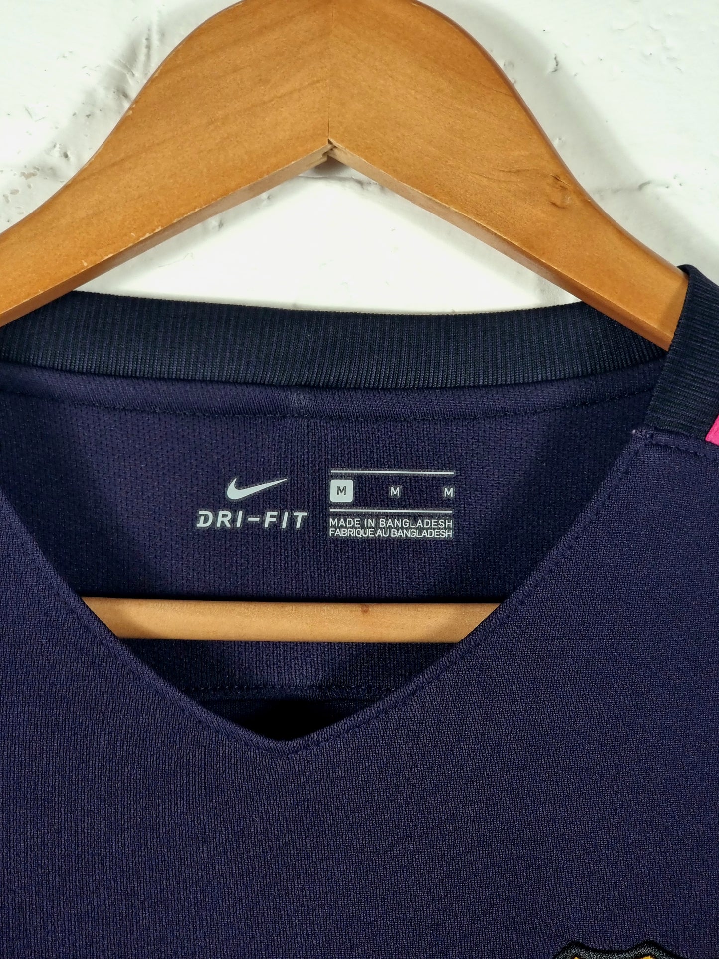 Nike Barcelona 2016/17 'Suarez 9' Away Shirt Medium