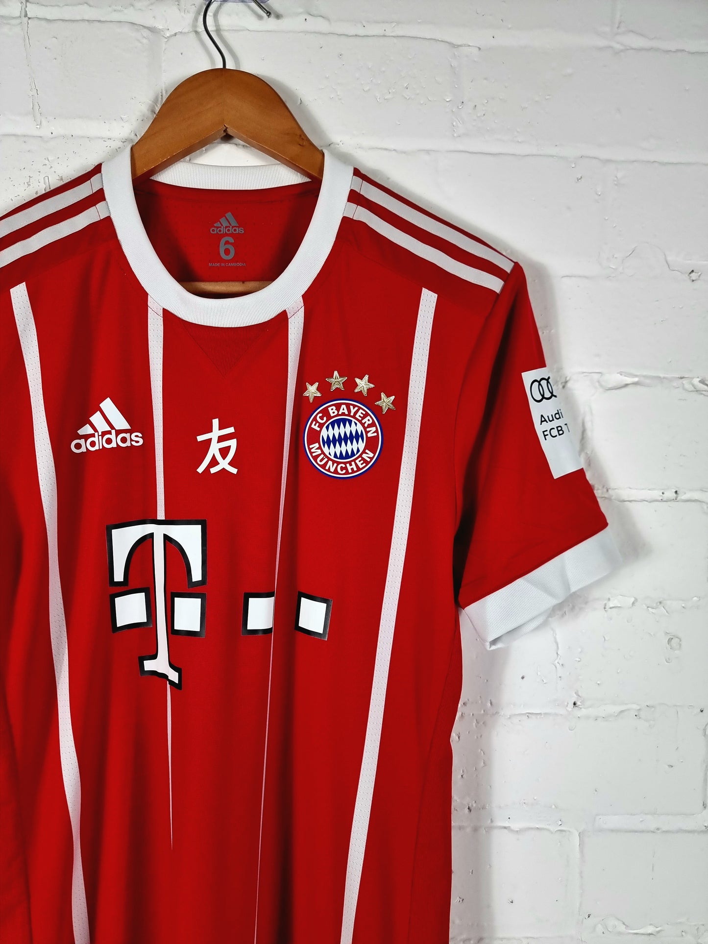 Adidas Bayern Munich 2017/18 'Robben 10' Match Prepared Squad Signed Audi Tour Home Shirt 6 Medium