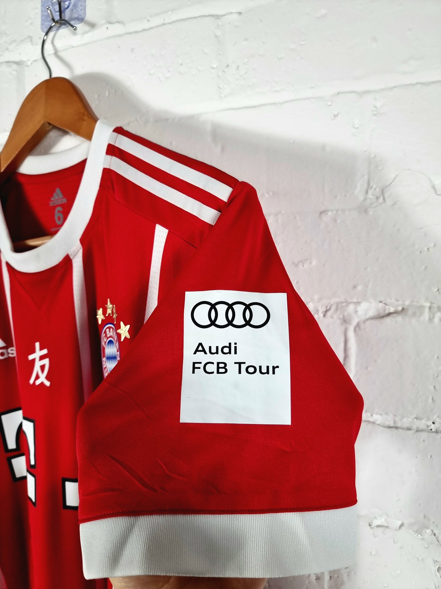 Adidas Bayern Munich 2017/18 'Robben 10' Match Prepared Squad Signed Audi Tour Home Shirt 6 Medium