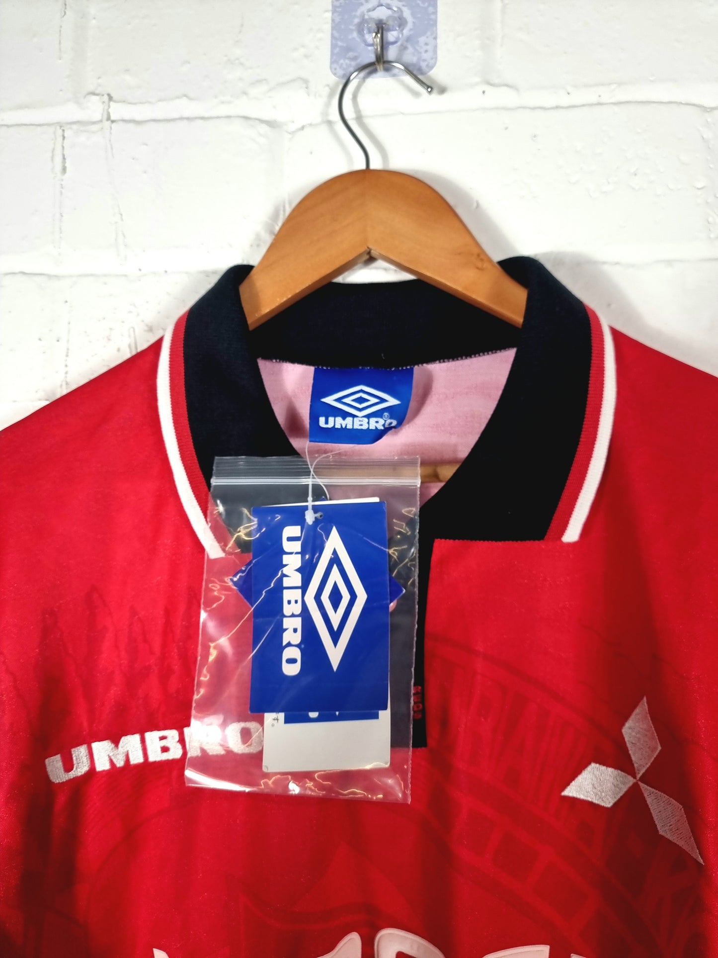 Umbro Urawa Red Diamonds 1996/98 Deadstock Home Shirt Small