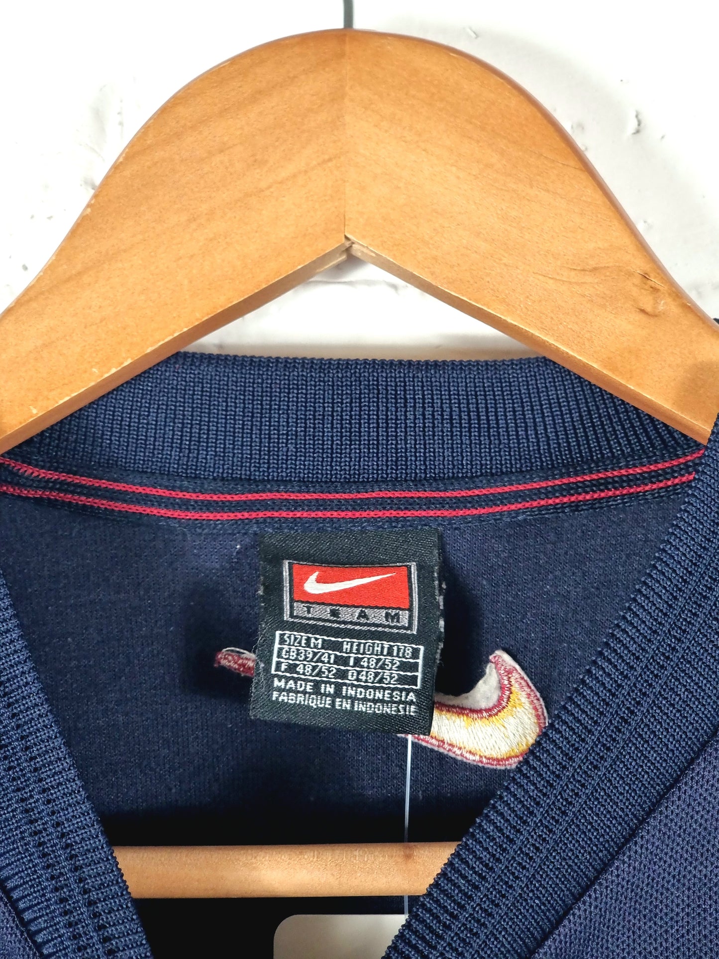 Nike Barcelona 1999/00 Training Sweatshirt Medium