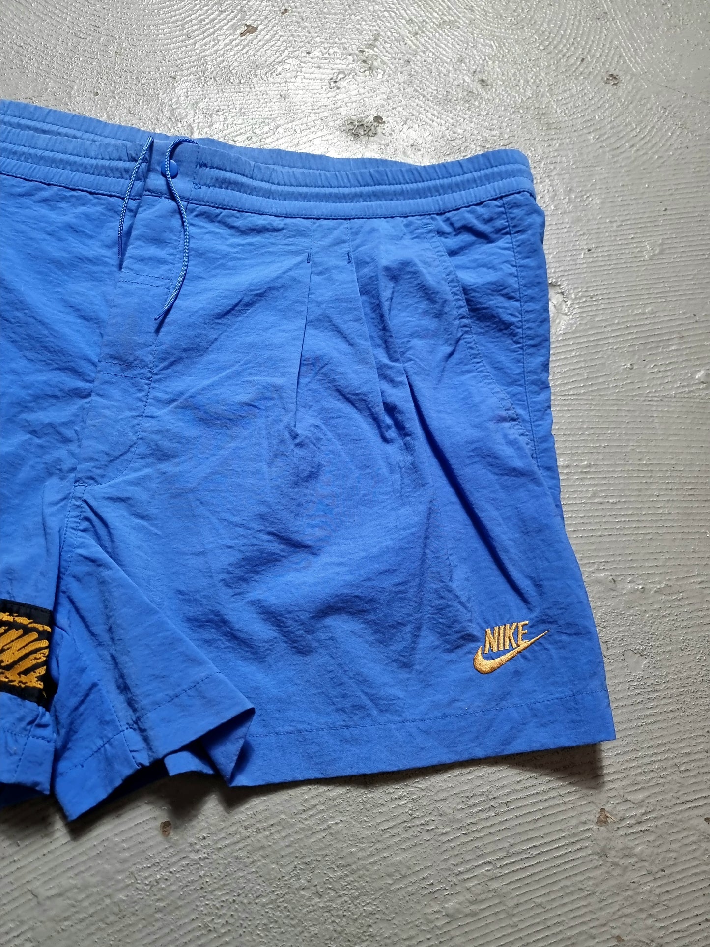 Nike 1990s Vintage Challenge Court Tennis Shorts Large