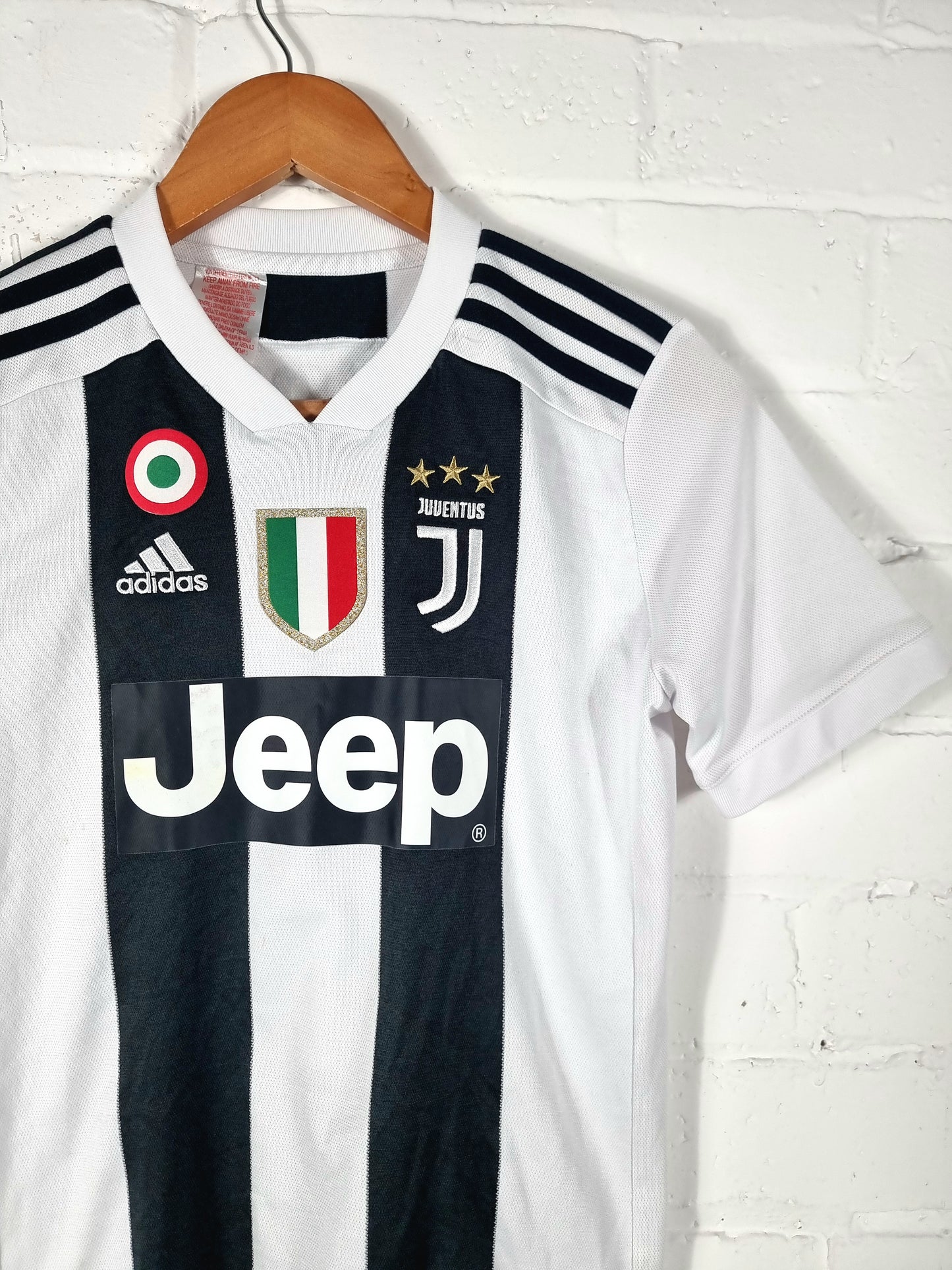 Adidas Juventus 2018/19 'Ronaldo 7' Home Shirt Youth Medium