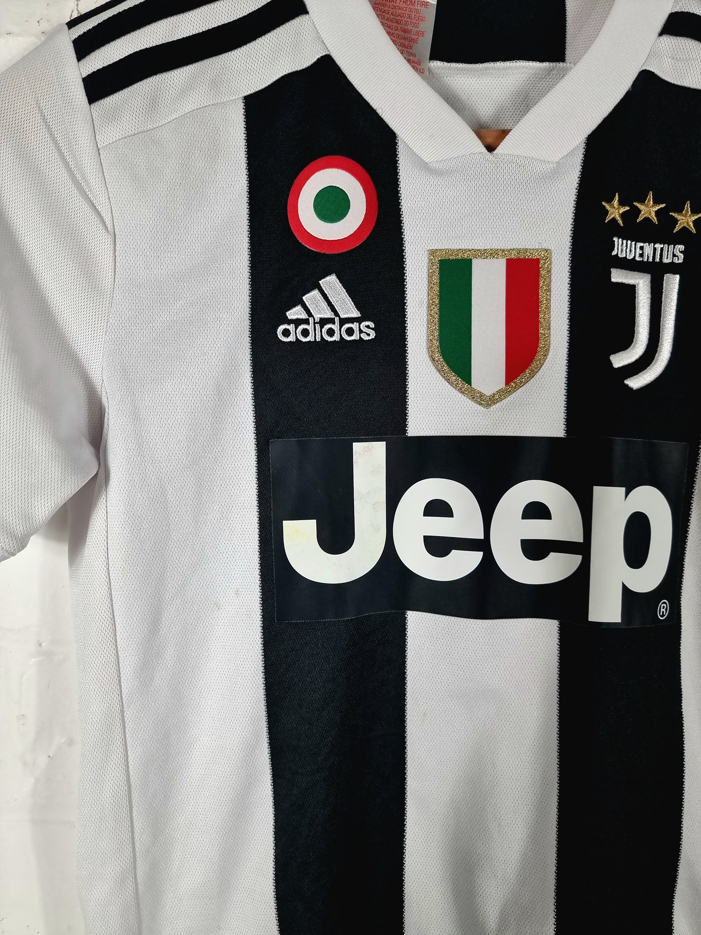 Adidas Juventus 2018/19 'Ronaldo 7' Home Shirt Youth Medium