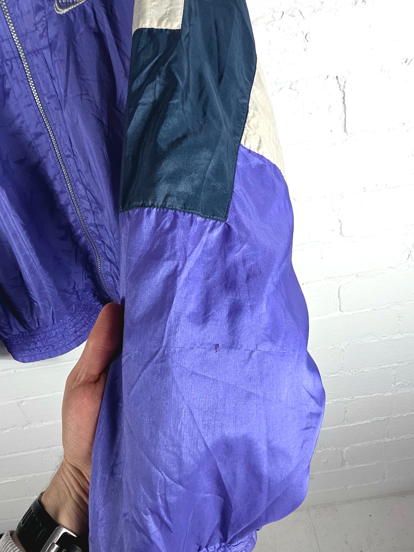 Nike International 1990s Vintage Windbreaker Jacket Large
