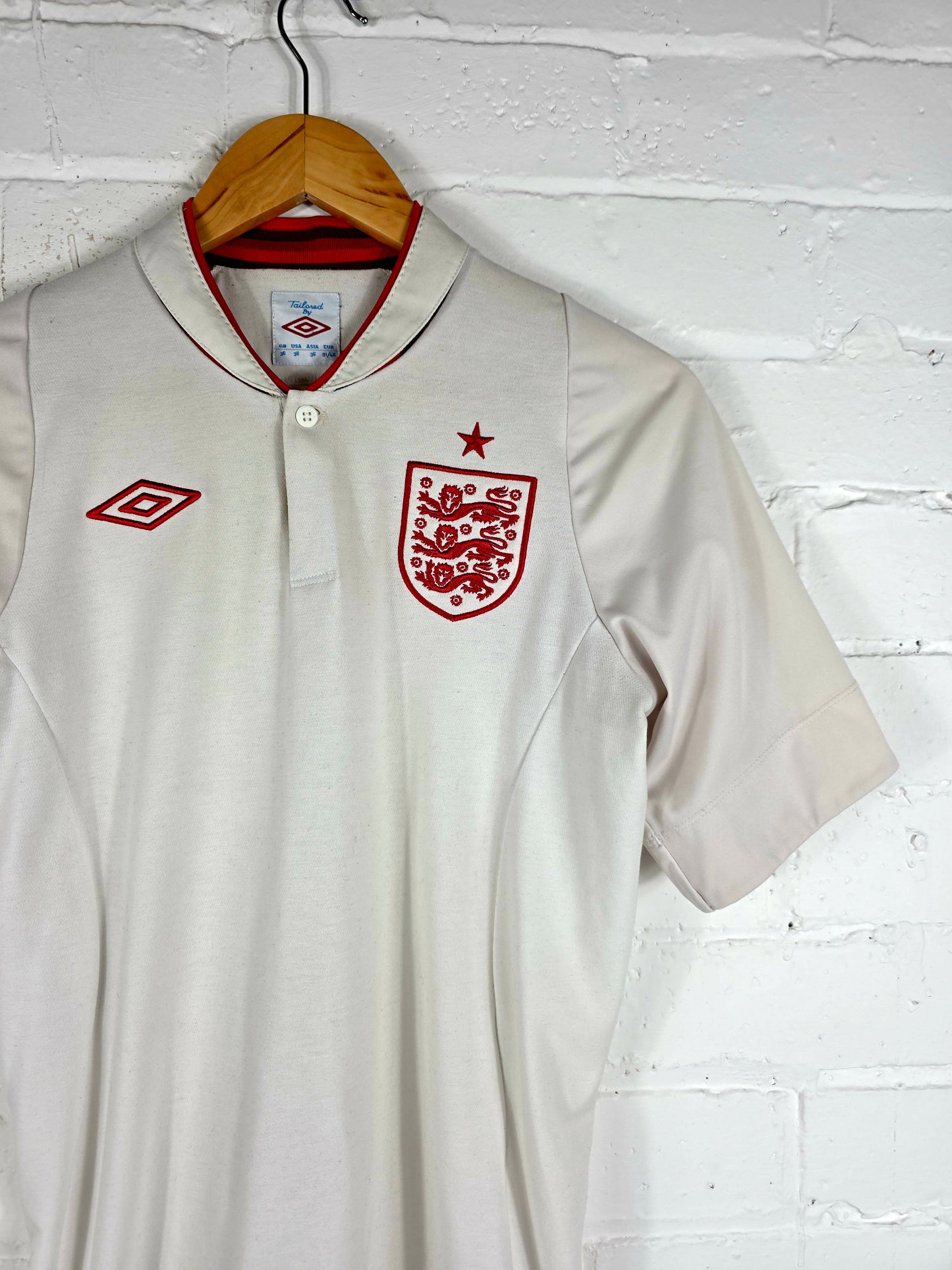 Umbro England 2012/13 Home Shirt Small