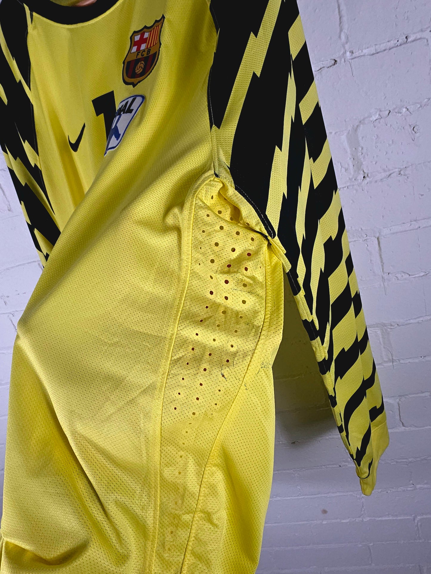 Nike Barcelona 2010/11 'Sjostrand 1' Long Sleeve Match Issue Handball Goalkeeper Shirt XXL