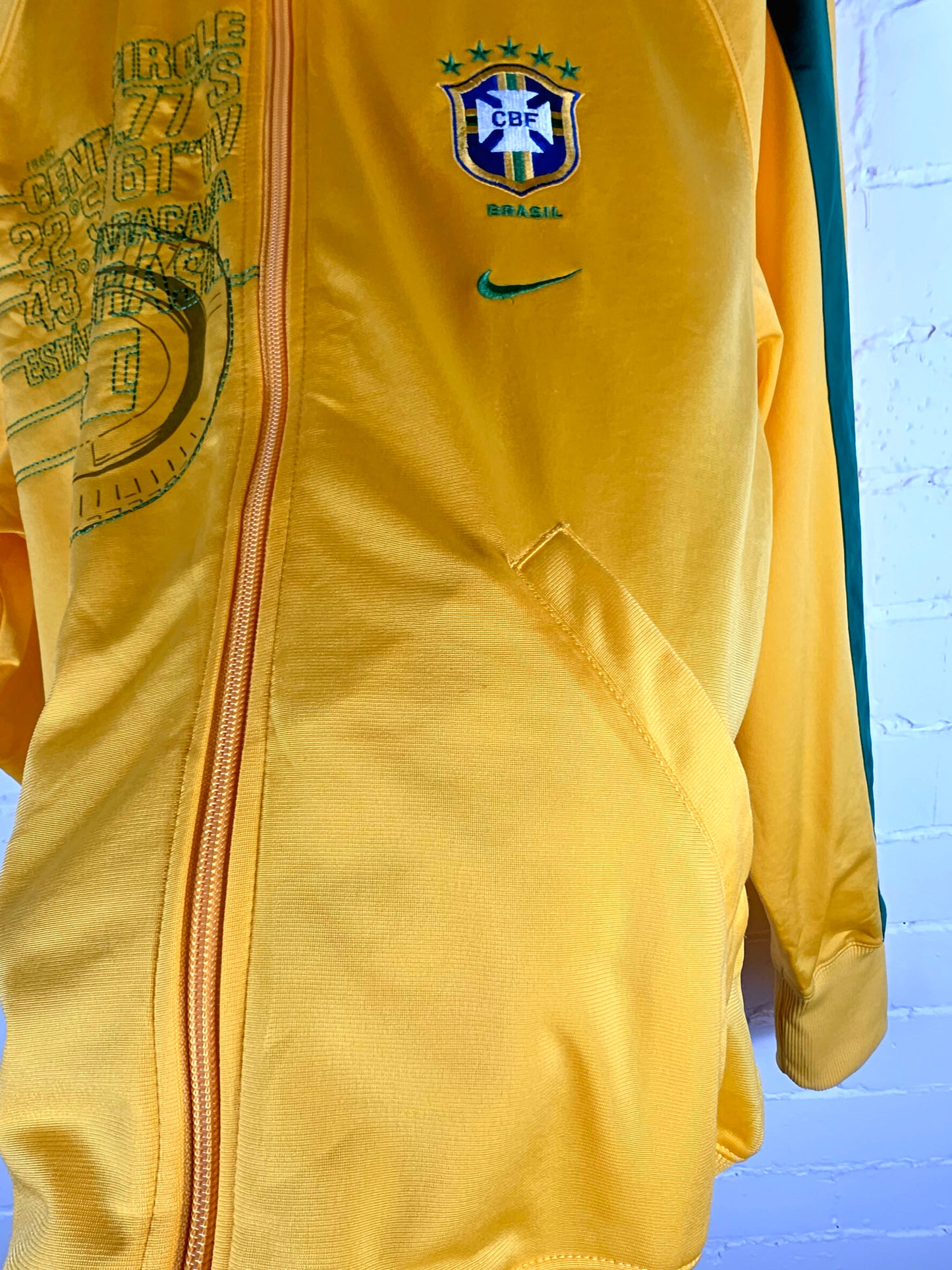 Nike Brazil 2000s Maracana Stadium Track Jacket Large