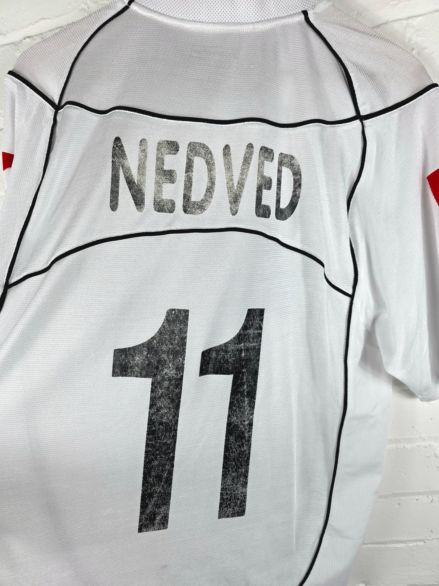 Lotto Juventus 2002/03 'Nedved 11' Away Shirt Large