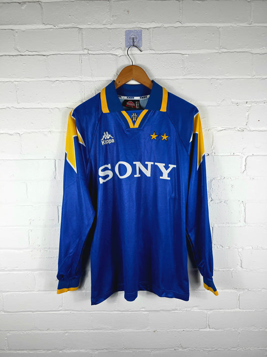 Kappa Juventus 1995/97 Long Sleeve Away Shirt Medium