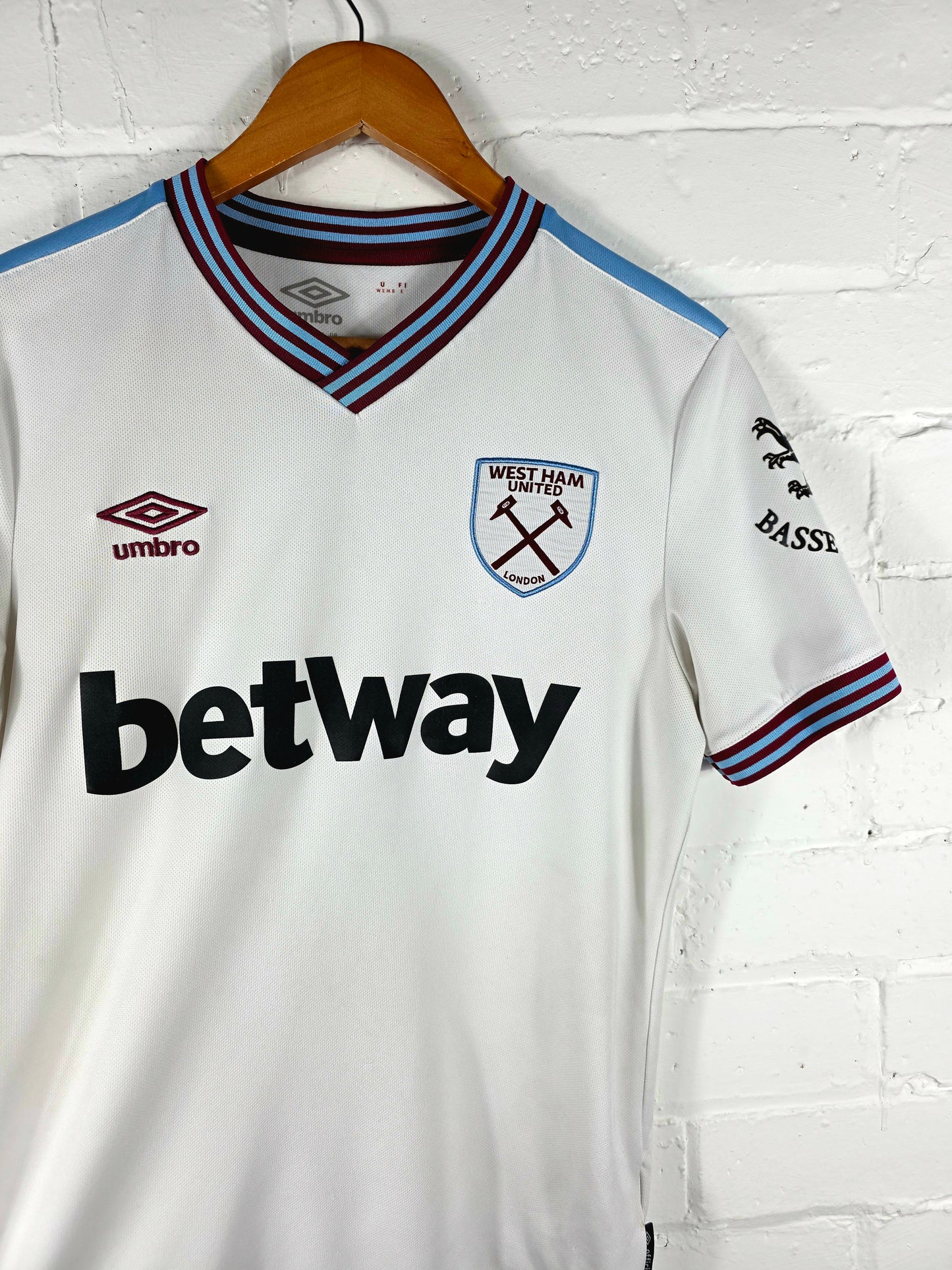 Umbro West Ham United 2019/20 Away Shirt Medium