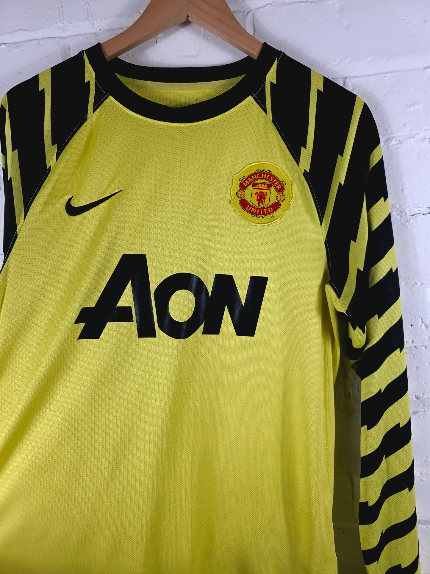 Nike Manchester United 2010/11 Long Sleeve Shirt Medium