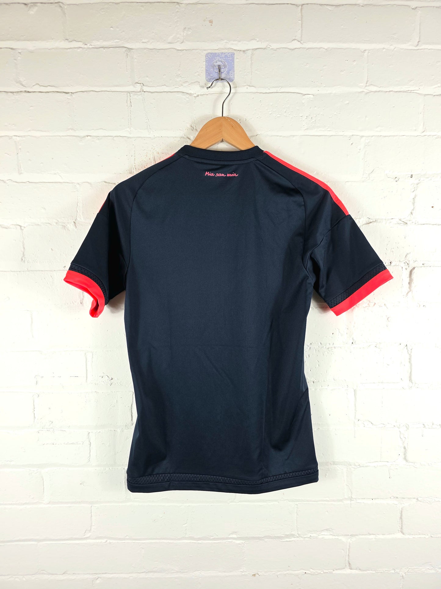 Adidas Bayern Munich 2015/16 Third Shirt XS