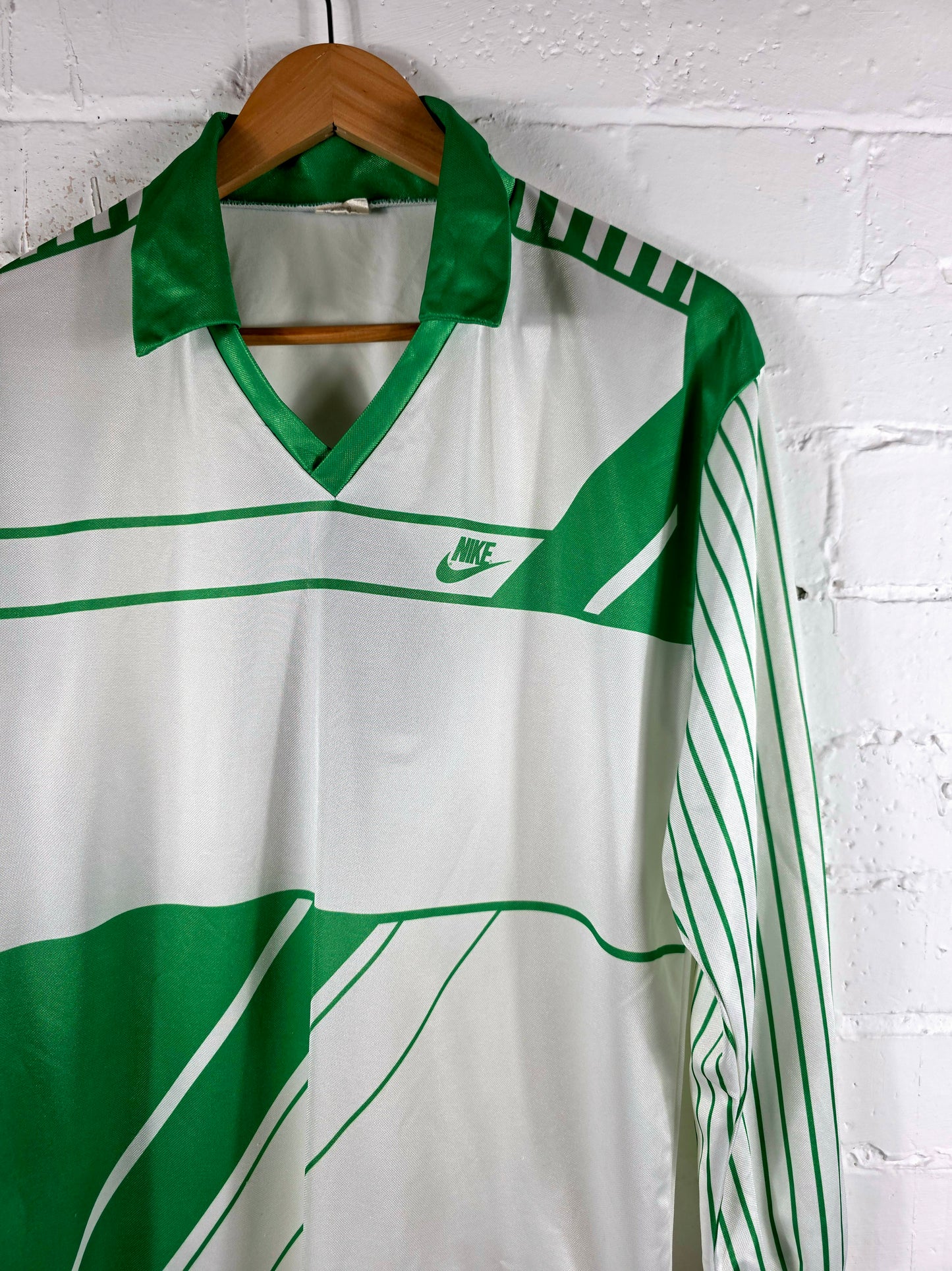 Nike 1990s Vintage Long Sleeve Template Shirt Large