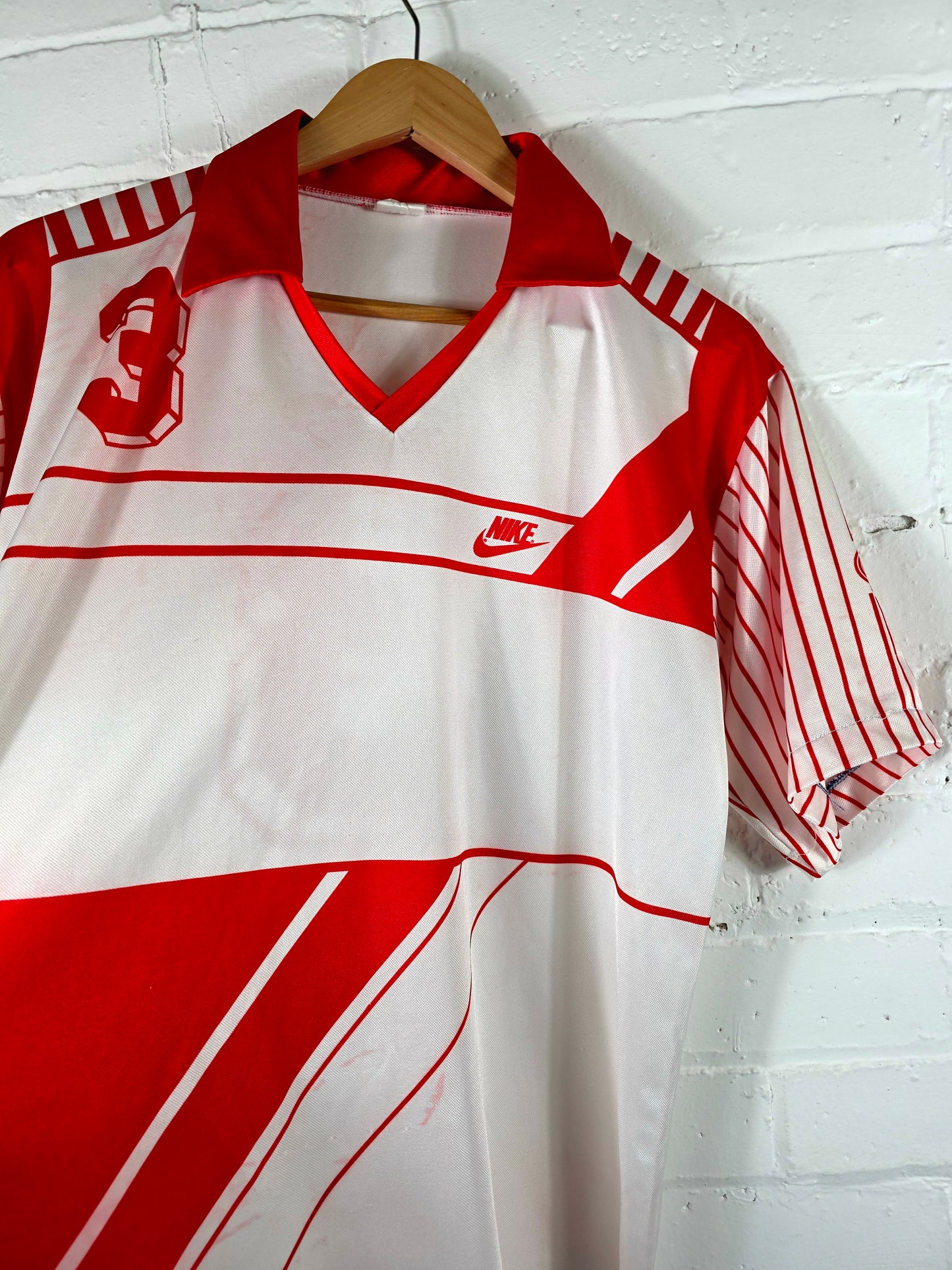 Nike 1990s Vintage Template Shirt Large