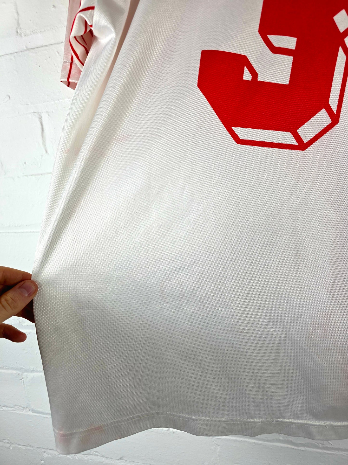 Nike 1990s Vintage Template Shirt Large