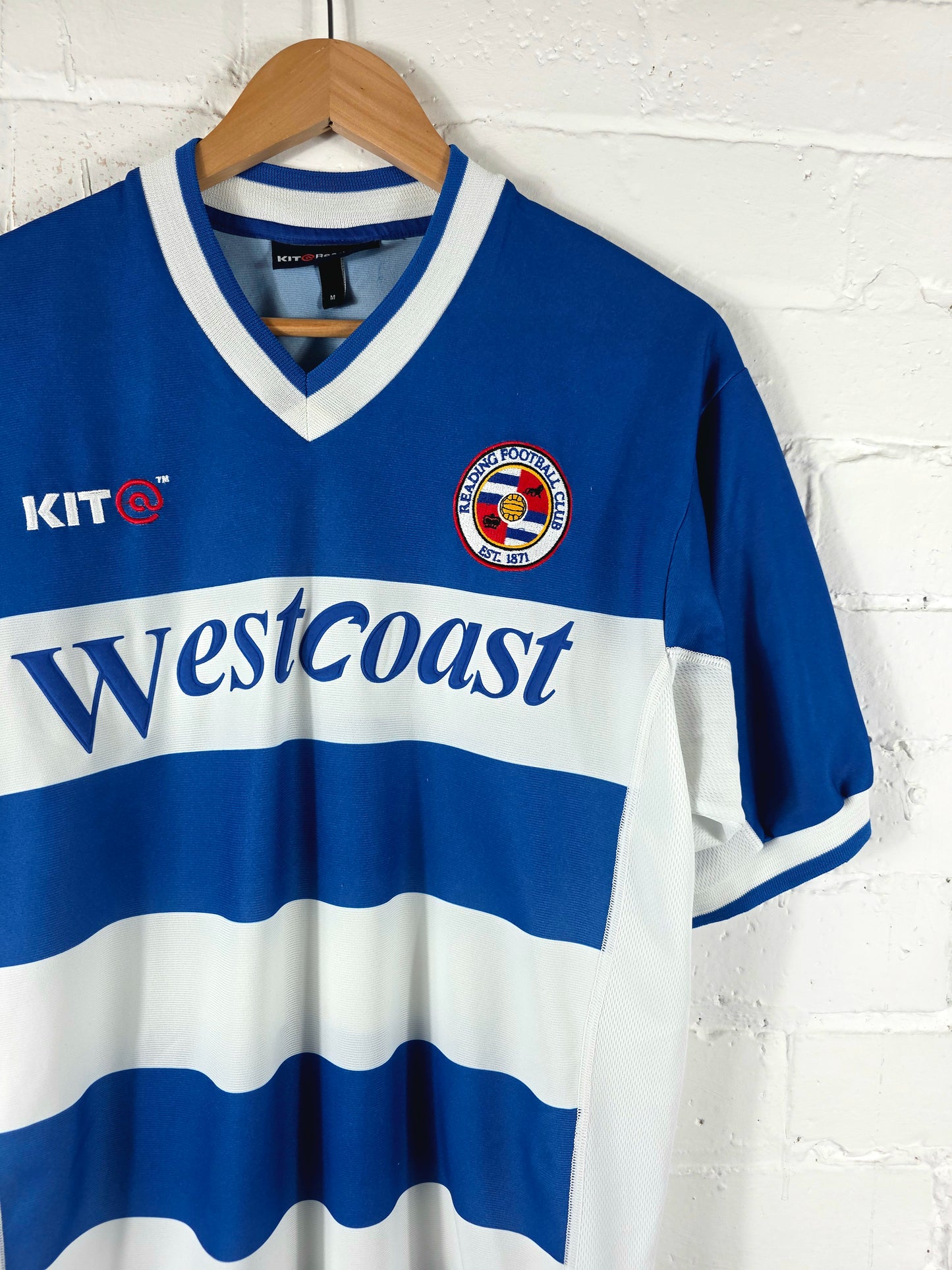 Kit Reading 2001/03 Home Shirt Medium