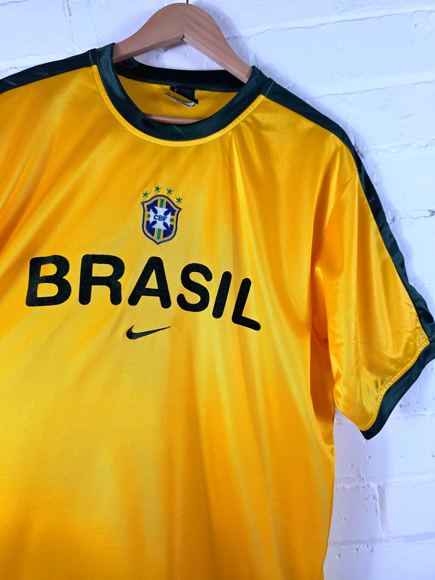 Nike Brazil 2002/03 Training Shirt Large