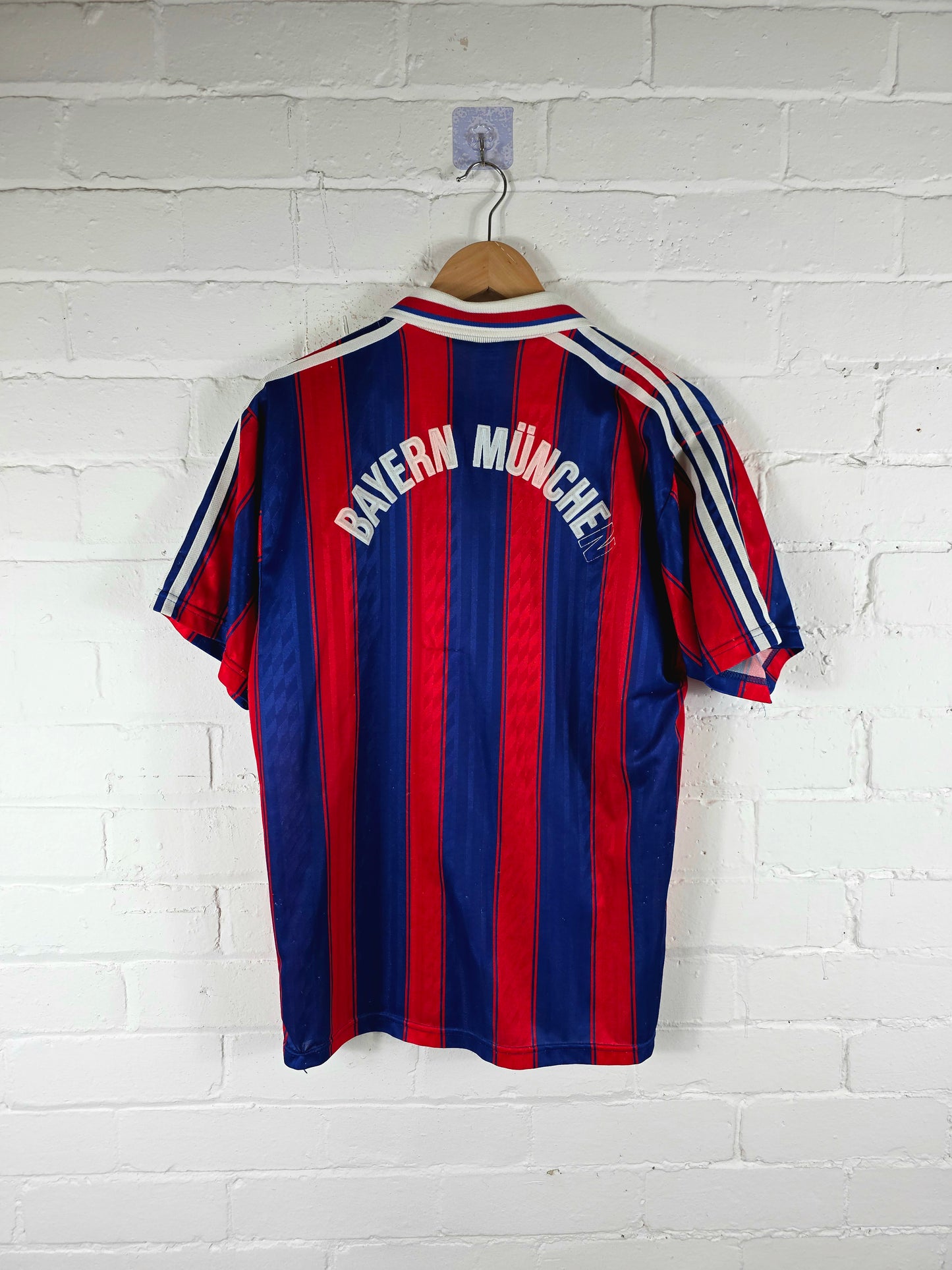 Adidas Bayern Munich 1995/97 Home Shirt Medium